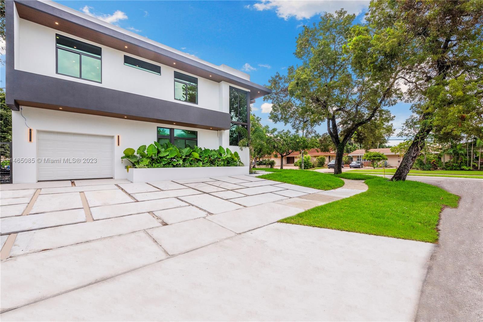 GREYKNOLL ESTATES - Residential