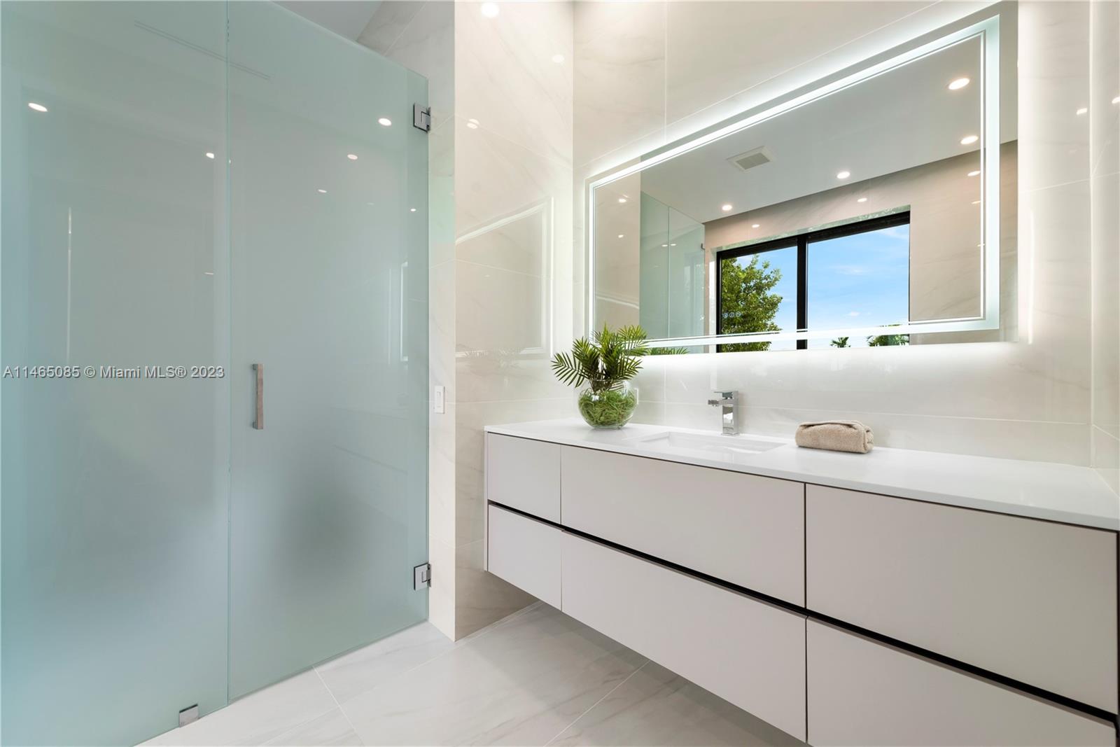 GREYKNOLL ESTATES - Residential