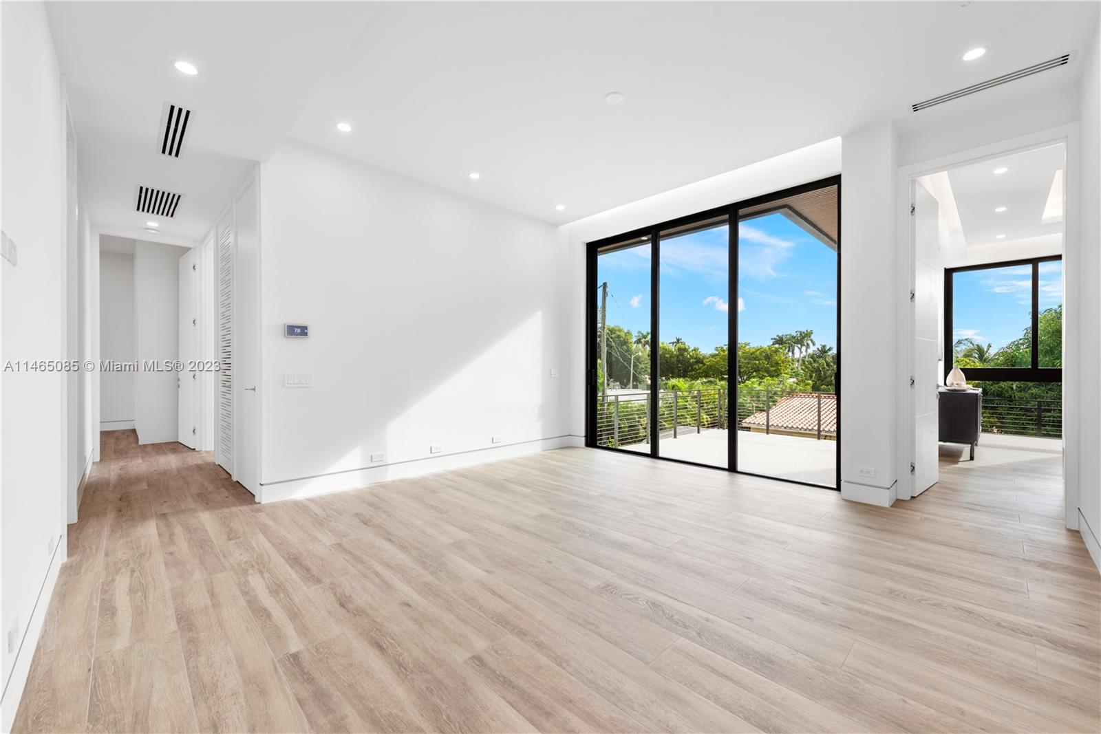 GREYKNOLL ESTATES - Residential