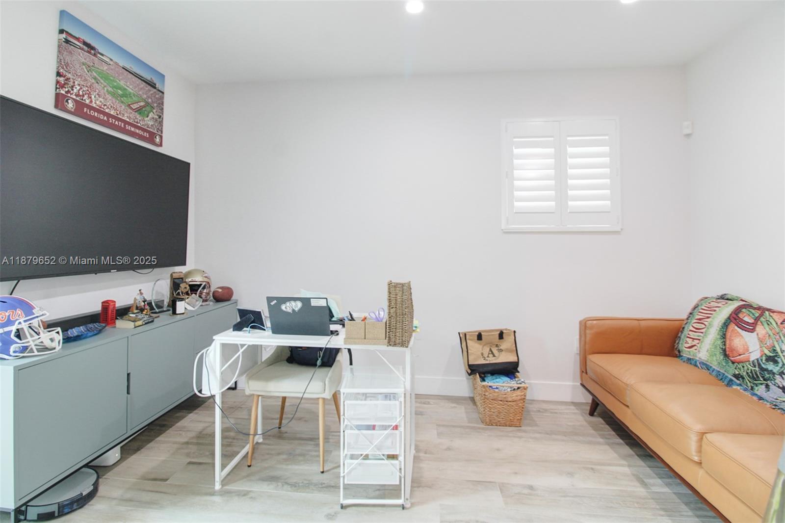 MIAMI LAKES SEC 3 - Residential