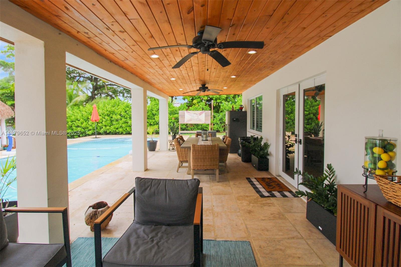 MIAMI LAKES SEC 3 - Residential