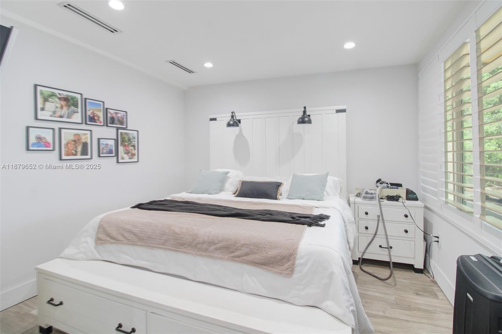 MIAMI LAKES SEC 3 - Residential