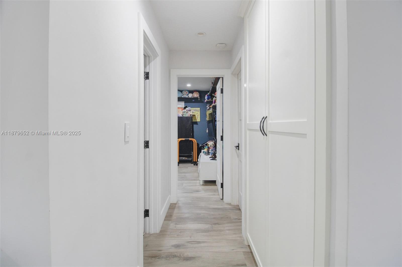 MIAMI LAKES SEC 3 - Residential