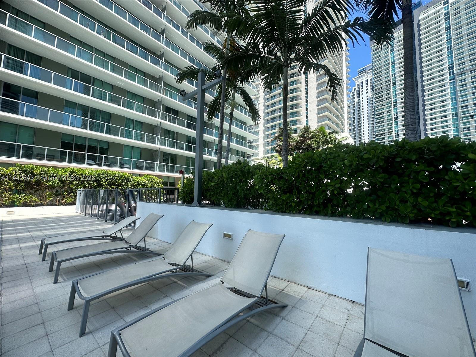 THE AXIS ON BRICKELL II C - Residential Lease