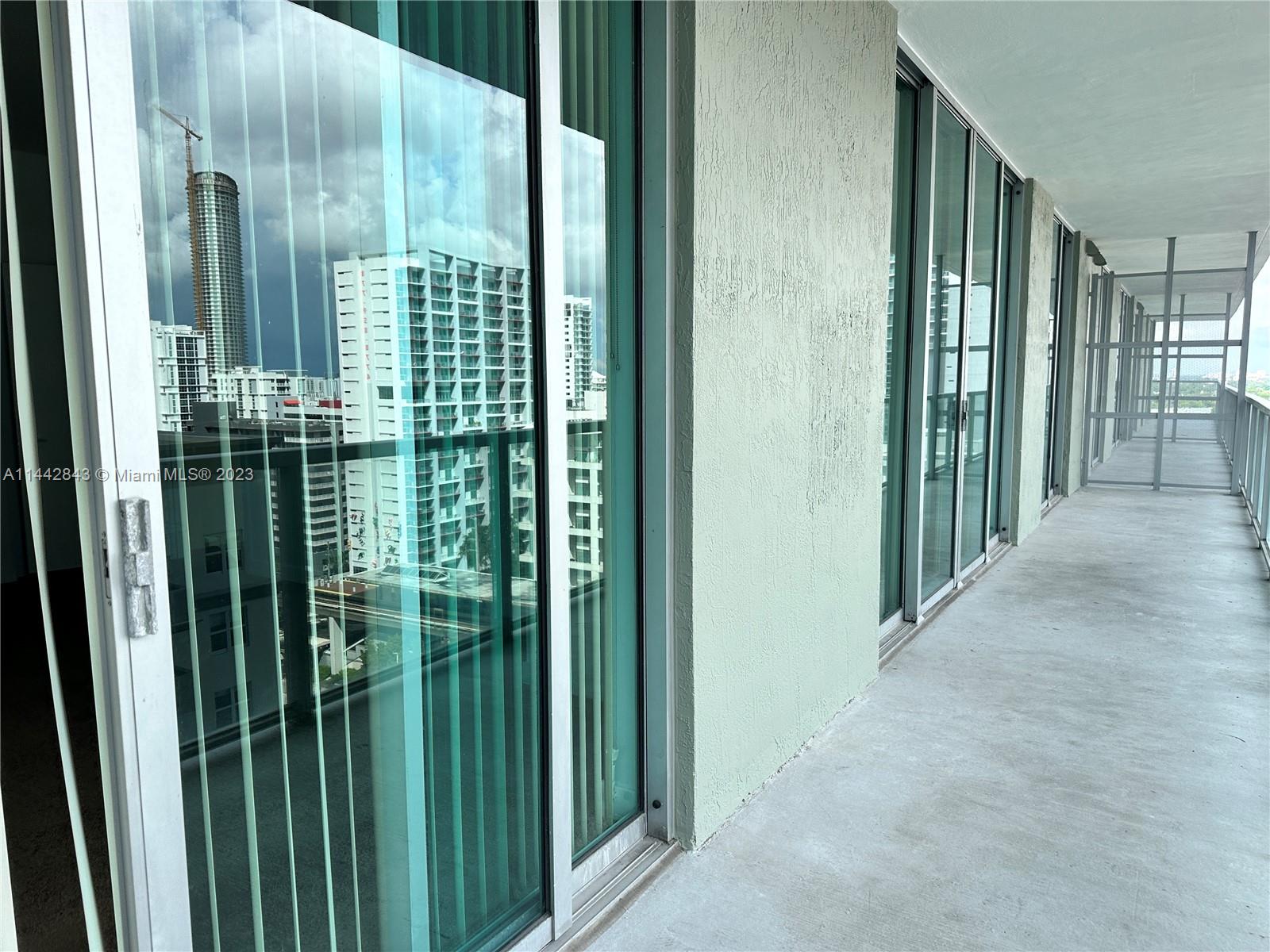 THE AXIS ON BRICKELL II C - Residential Lease