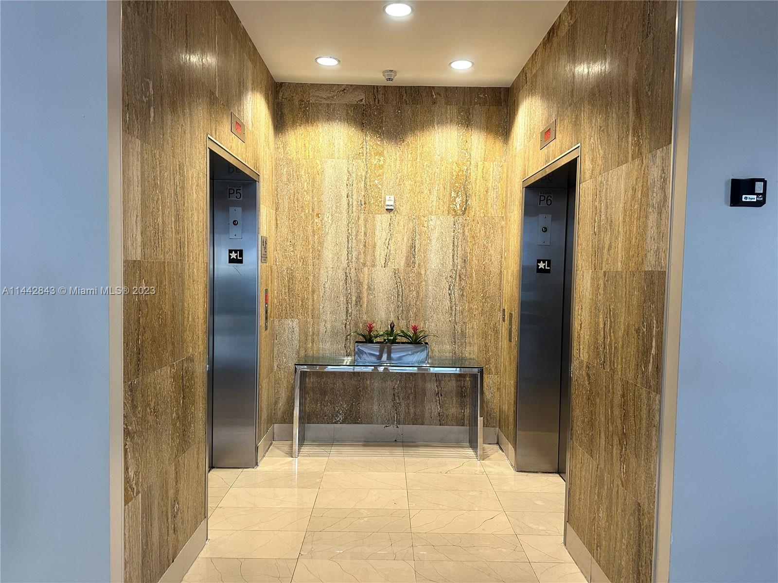 THE AXIS ON BRICKELL II C - Residential Lease