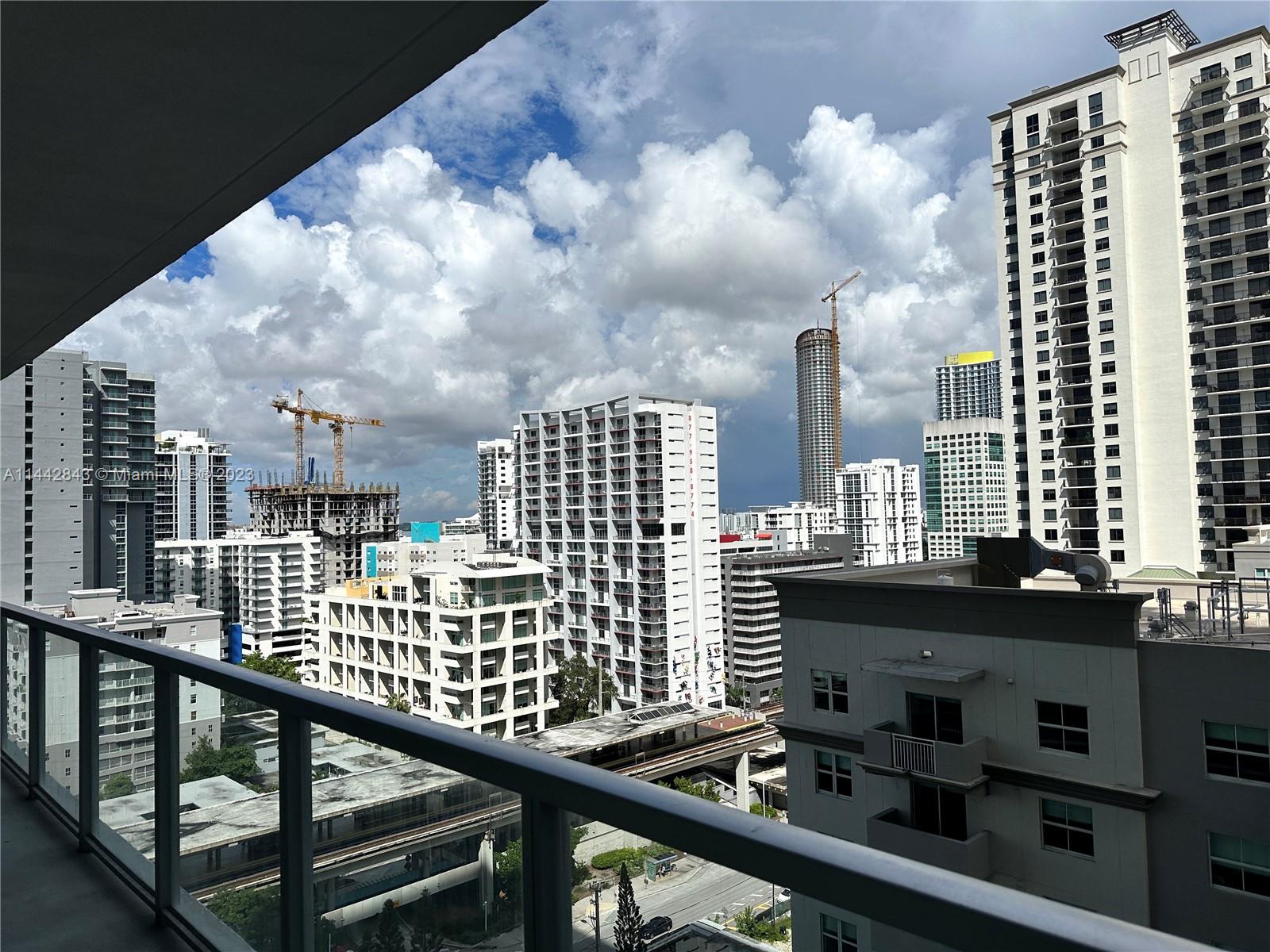 THE AXIS ON BRICKELL II C - Residential Lease
