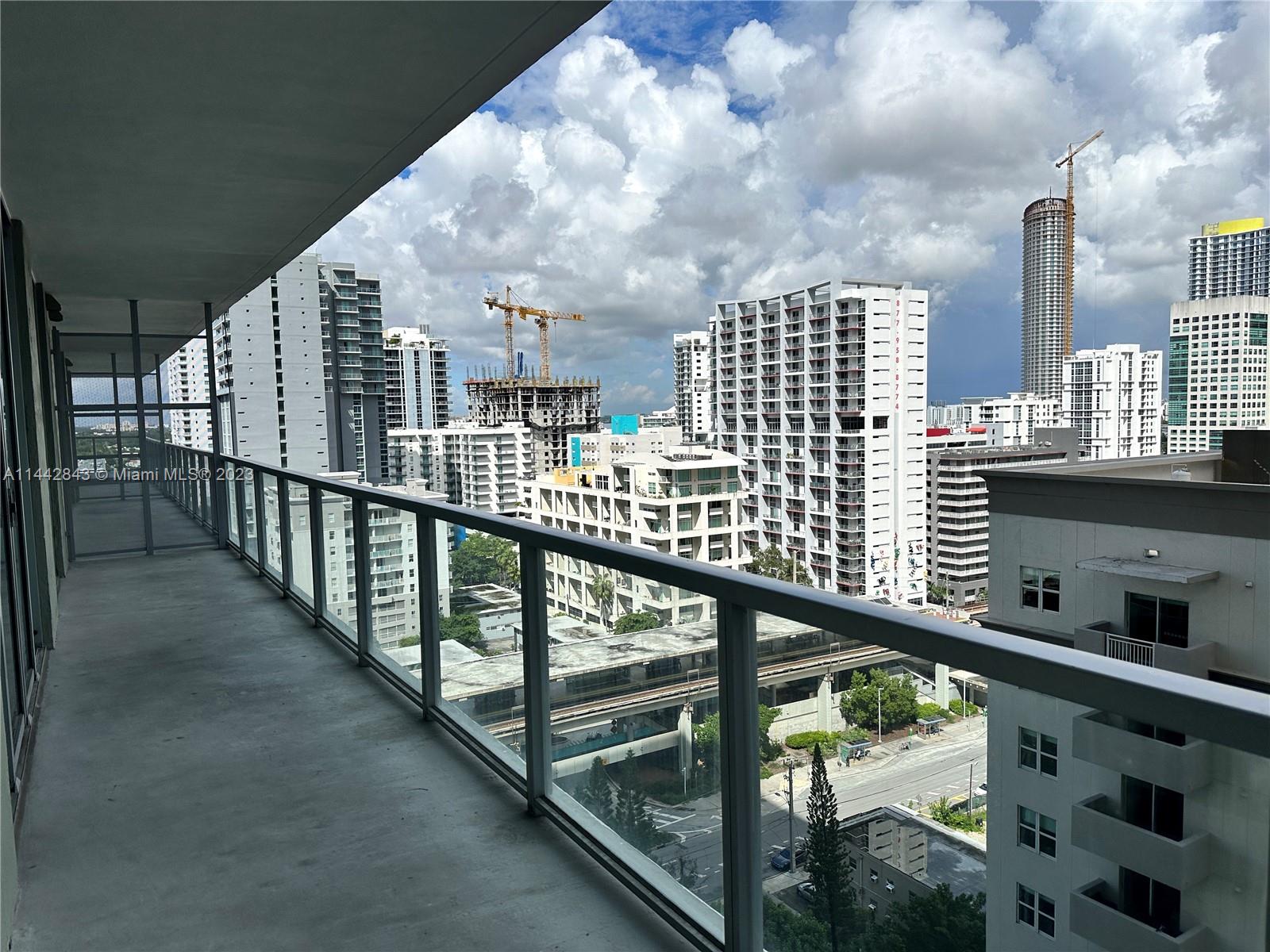 THE AXIS ON BRICKELL II C - Residential Lease
