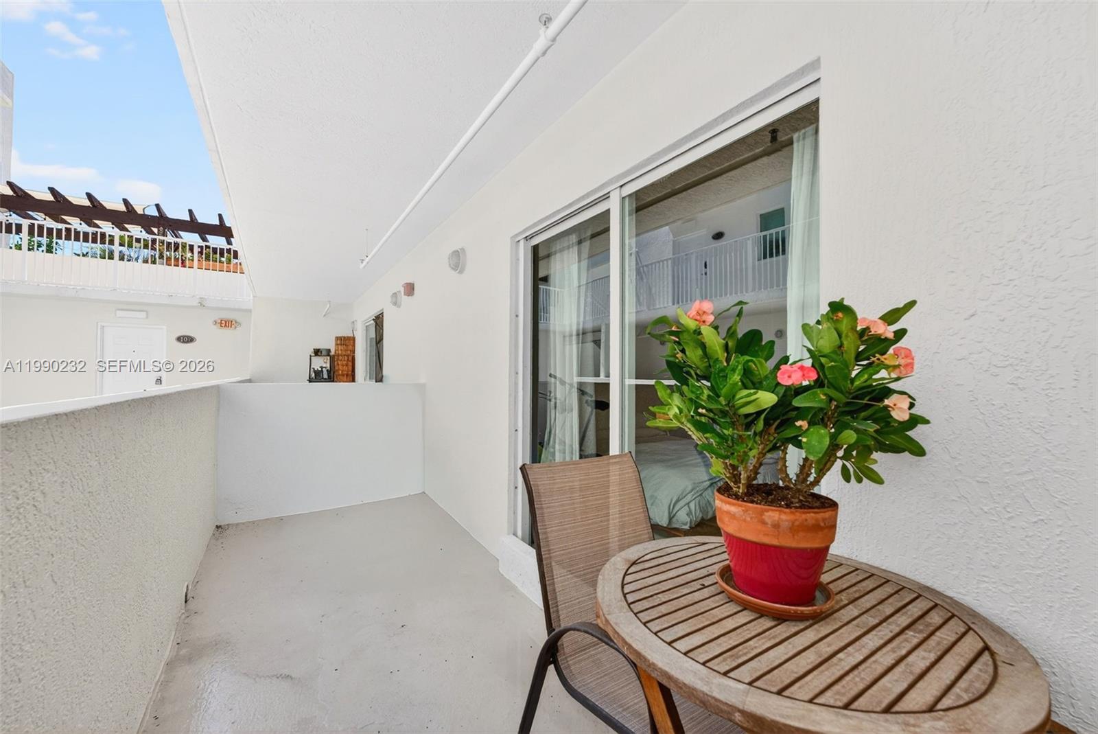 LAS BRISAS OF MIAMI BEACH - Residential