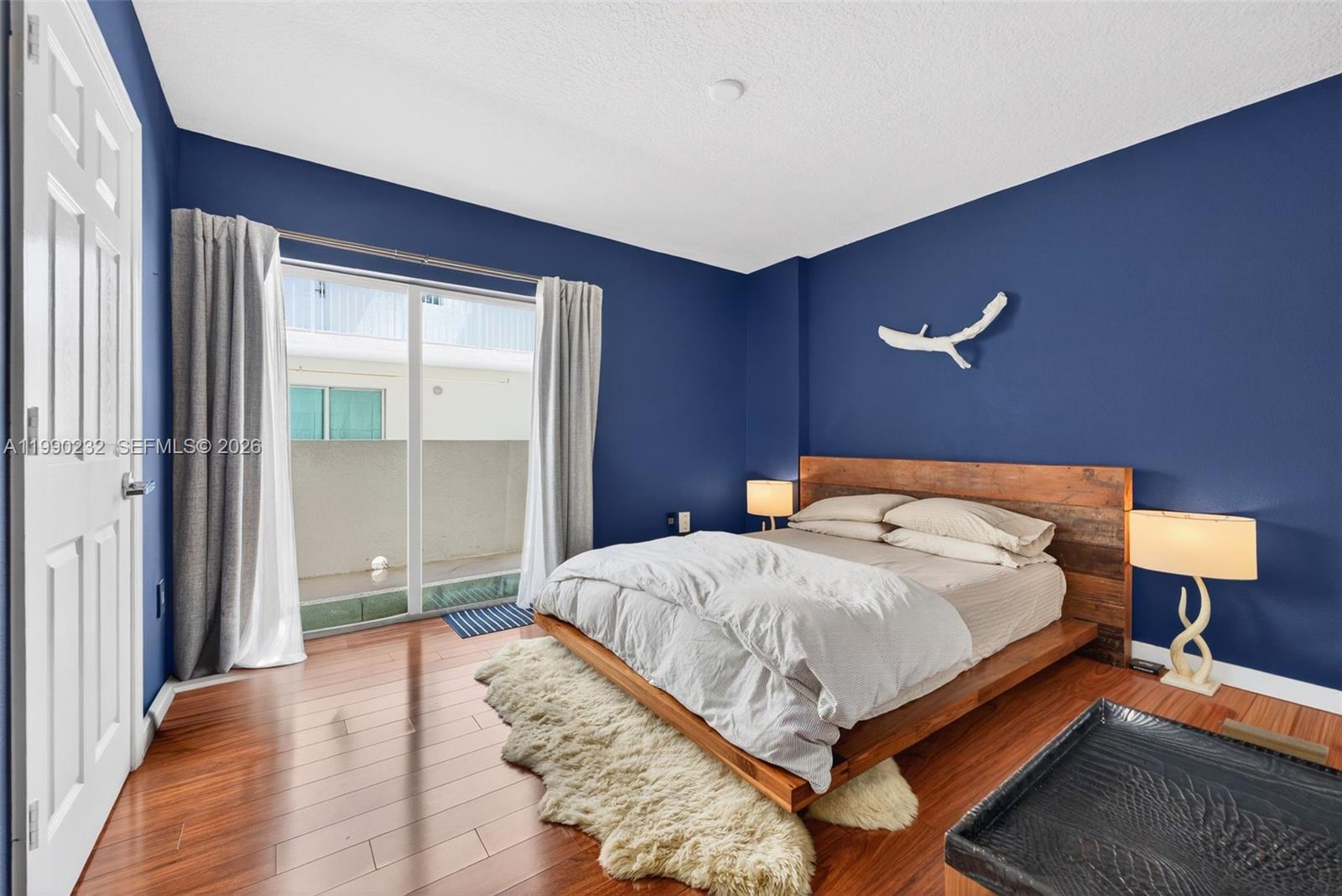 LAS BRISAS OF MIAMI BEACH - Residential