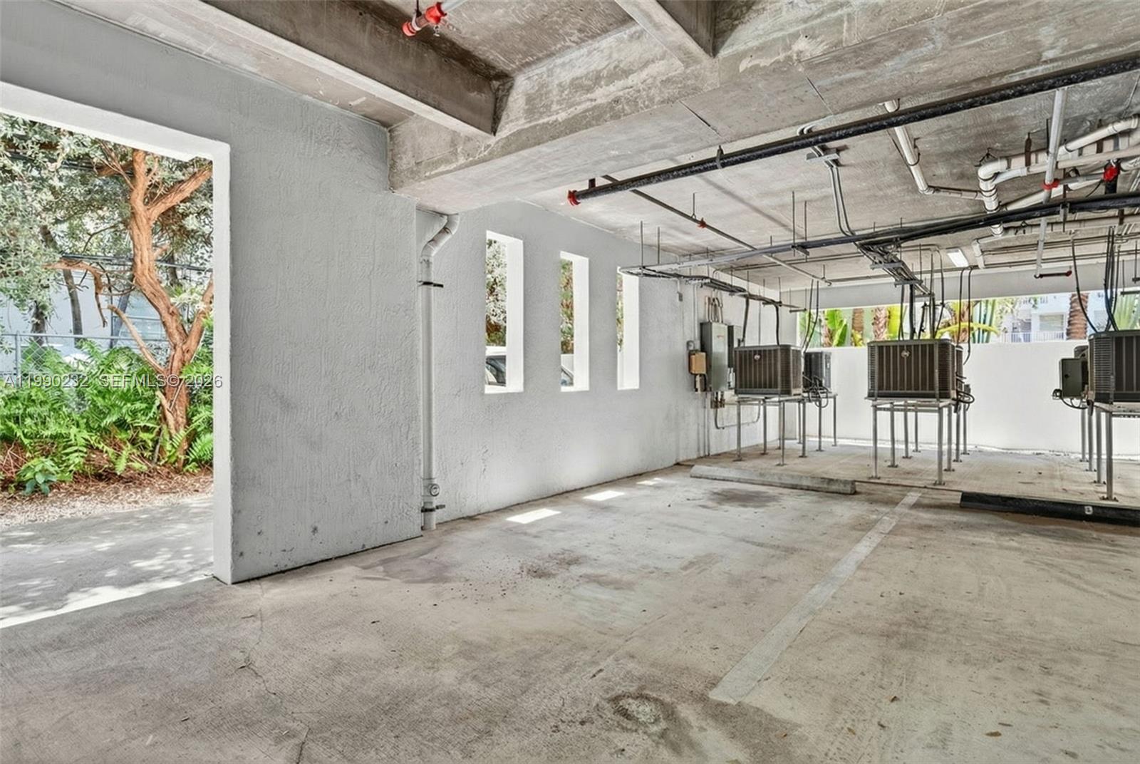 LAS BRISAS OF MIAMI BEACH - Residential