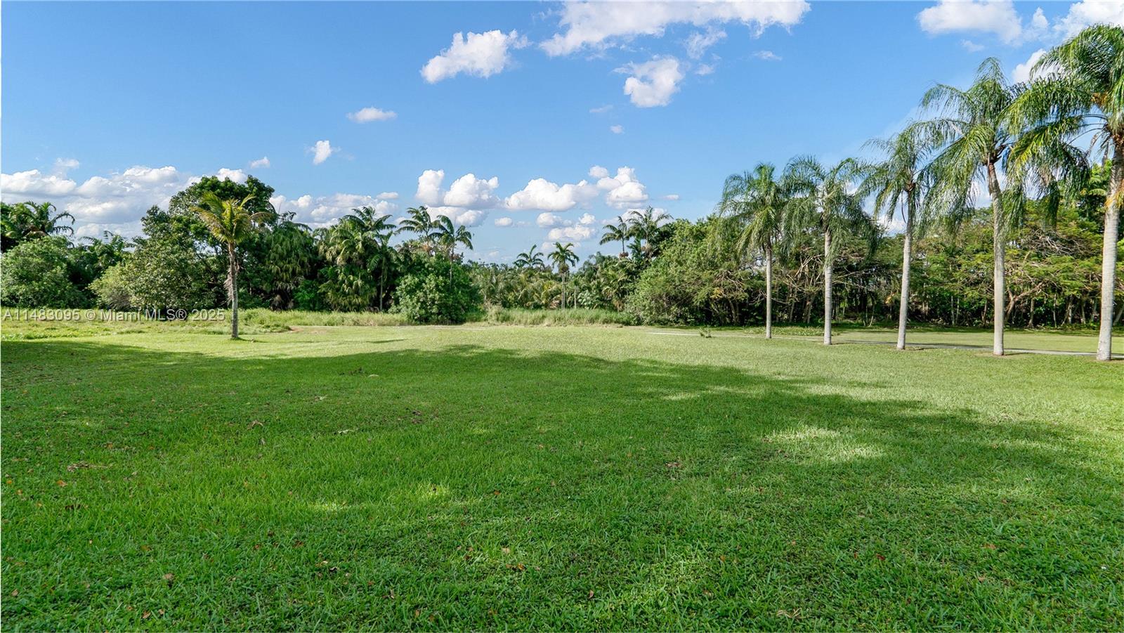 FLAMINGO GROVES - Residential