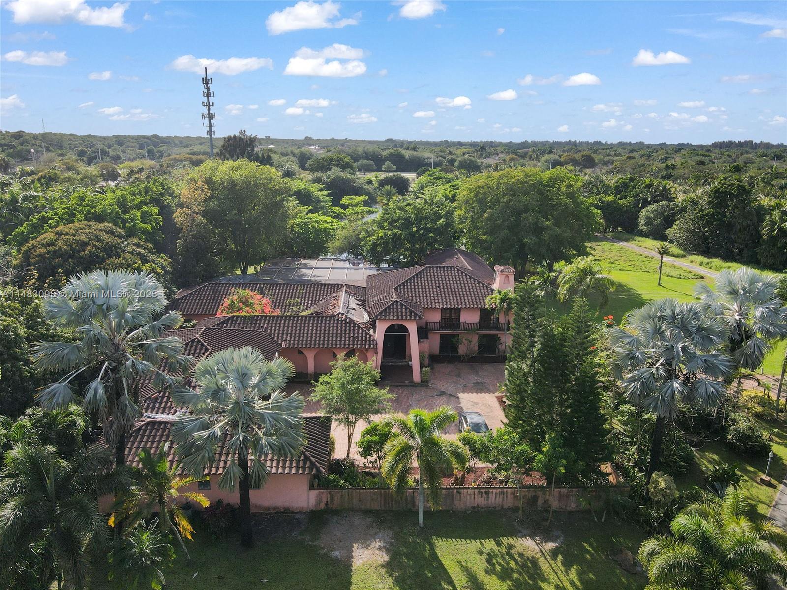 FLAMINGO GROVES - Residential