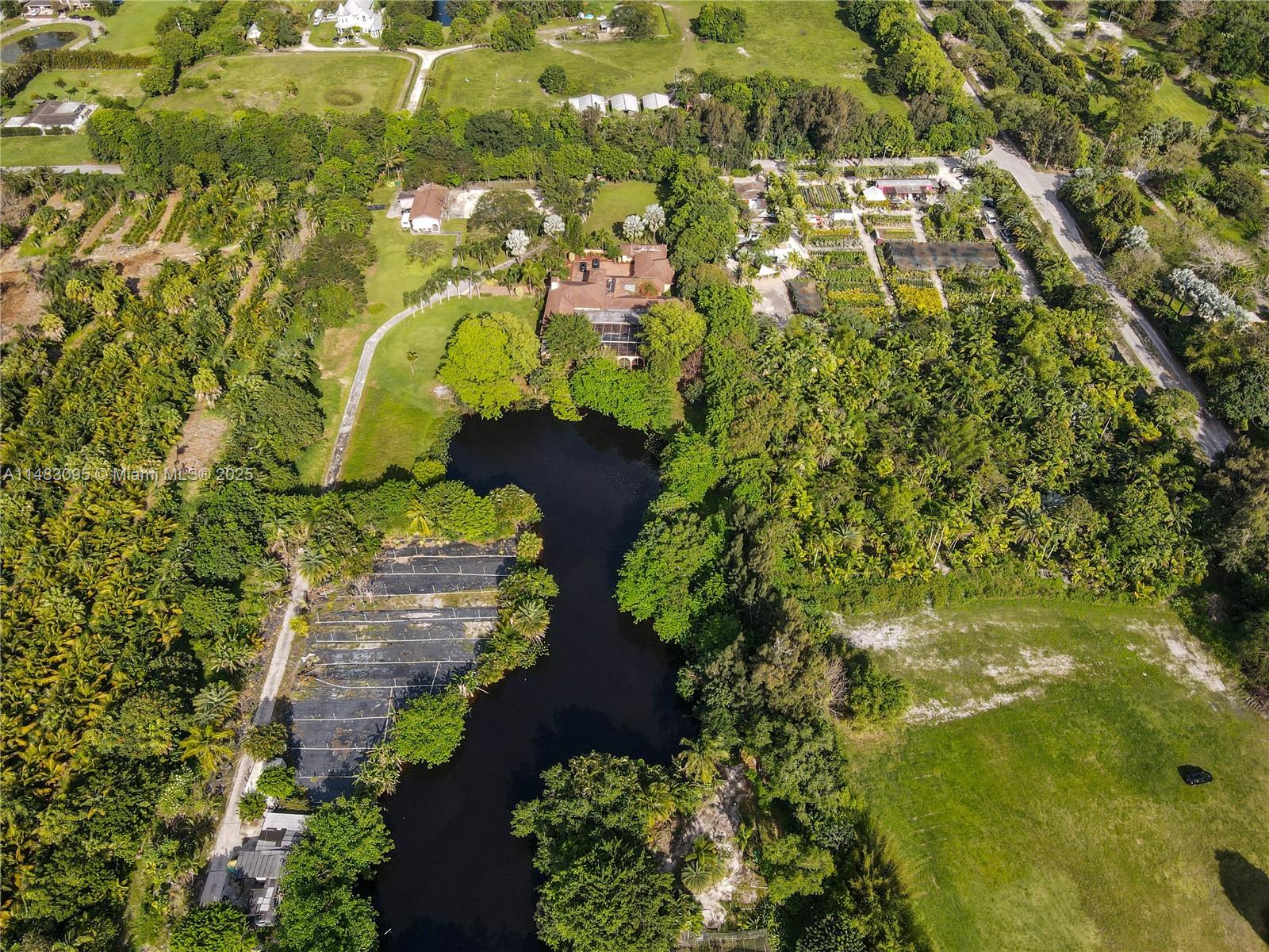 FLAMINGO GROVES - Residential