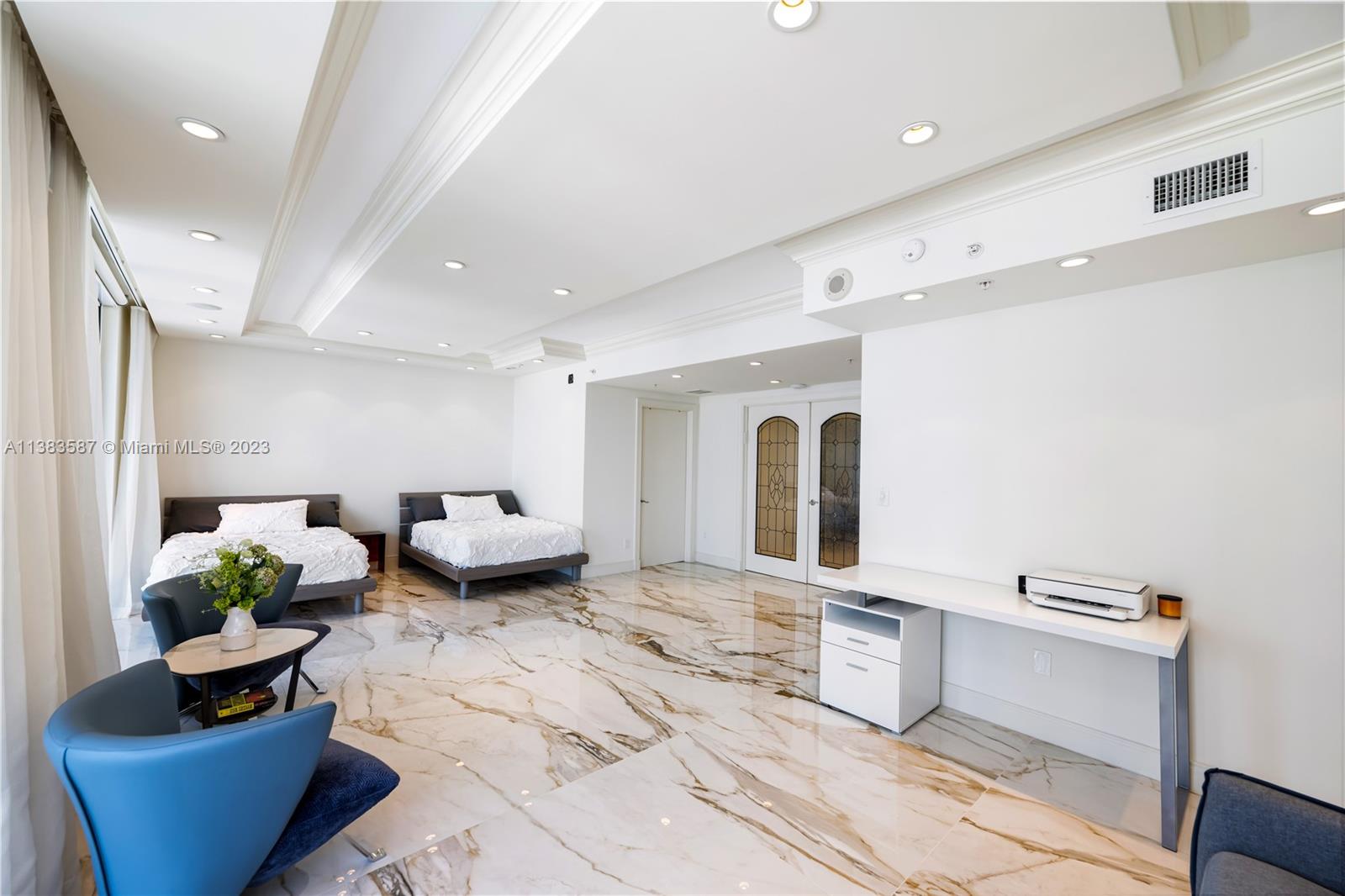 DIPLOMAT OCEANFRONT RESID - Residential