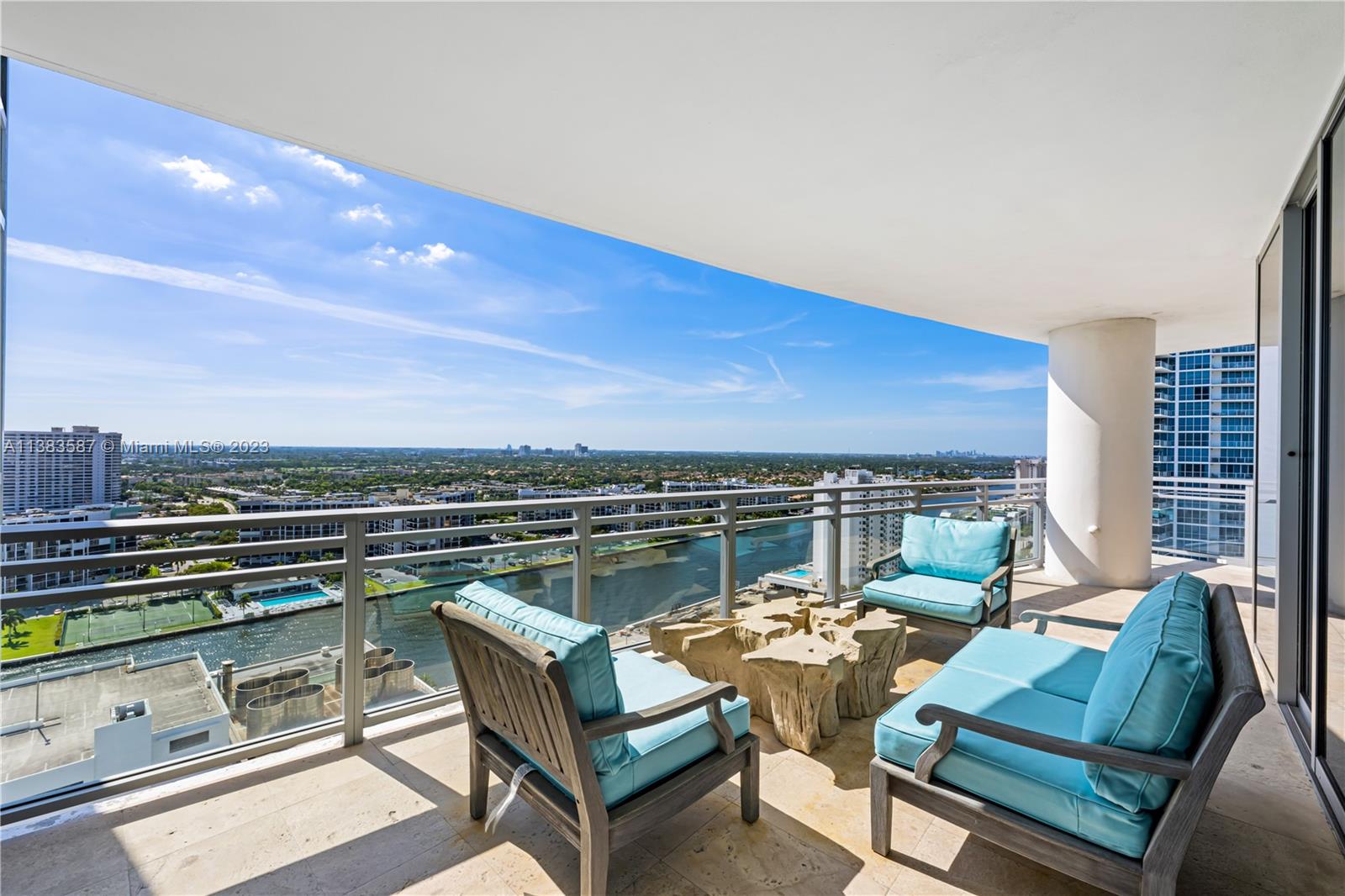 DIPLOMAT OCEANFRONT RESID - Residential