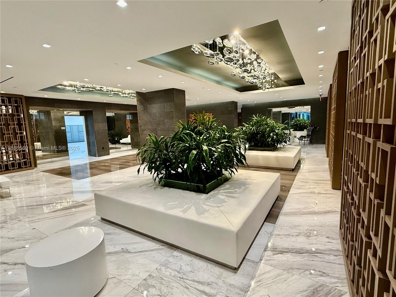 400 SUNNY ISLES CONDO EAS - Residential