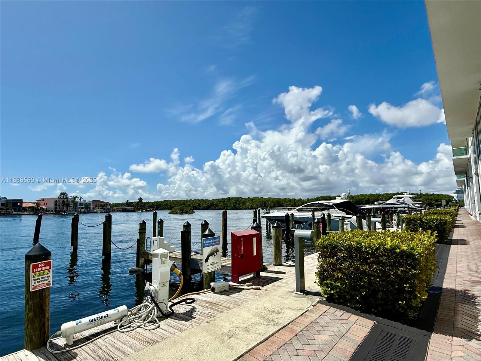 400 SUNNY ISLES CONDO EAS - Residential