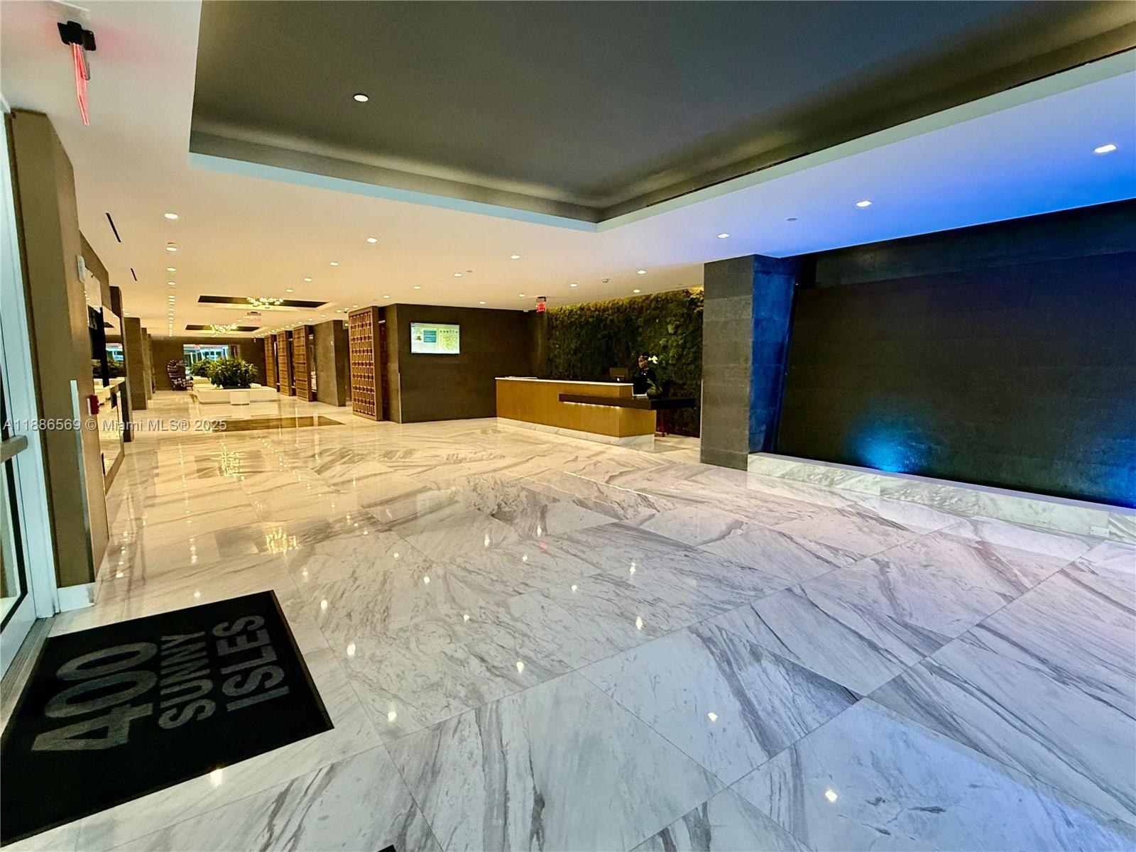 400 SUNNY ISLES CONDO EAS - Residential