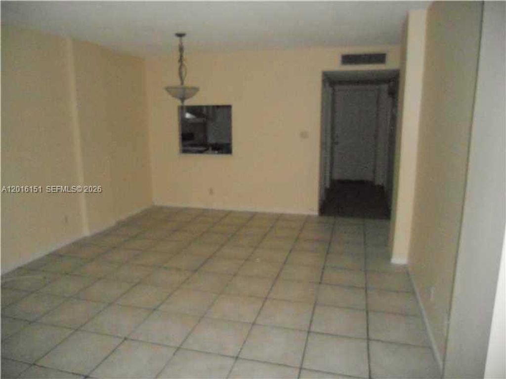 Photo of 119 Royal Park Dr #1E, Oakland Park, FL 33309 (MLS # A12016151)
