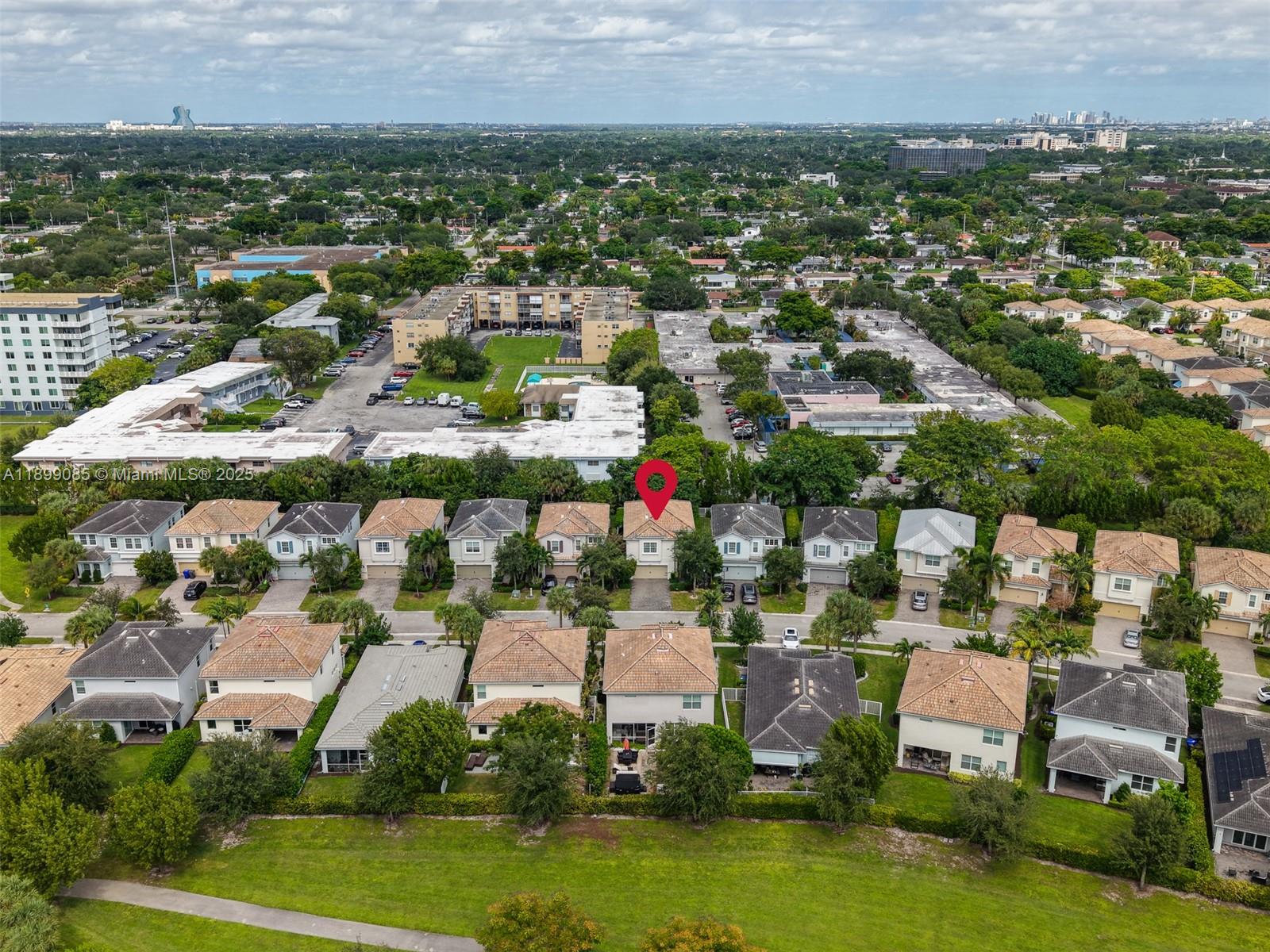HILLCREST COUNTRY CLUB NO - Residential Lease
