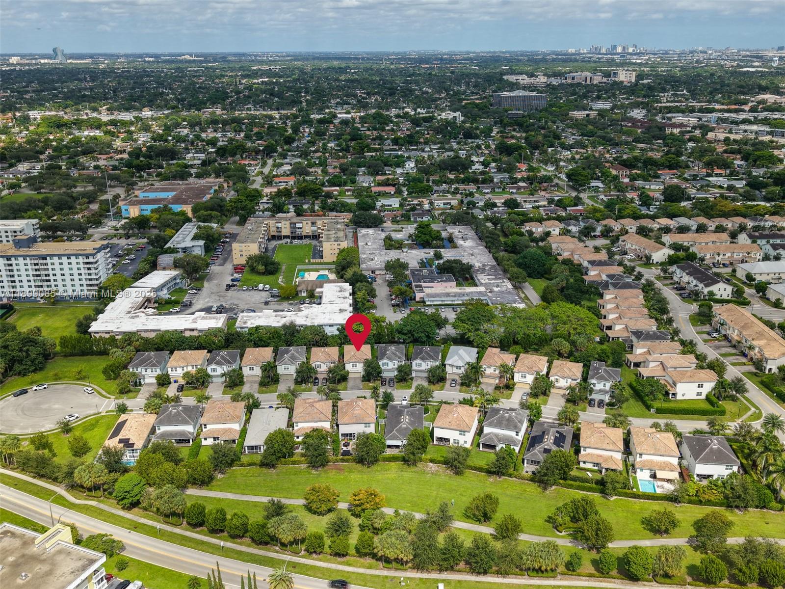HILLCREST COUNTRY CLUB NO - Residential Lease