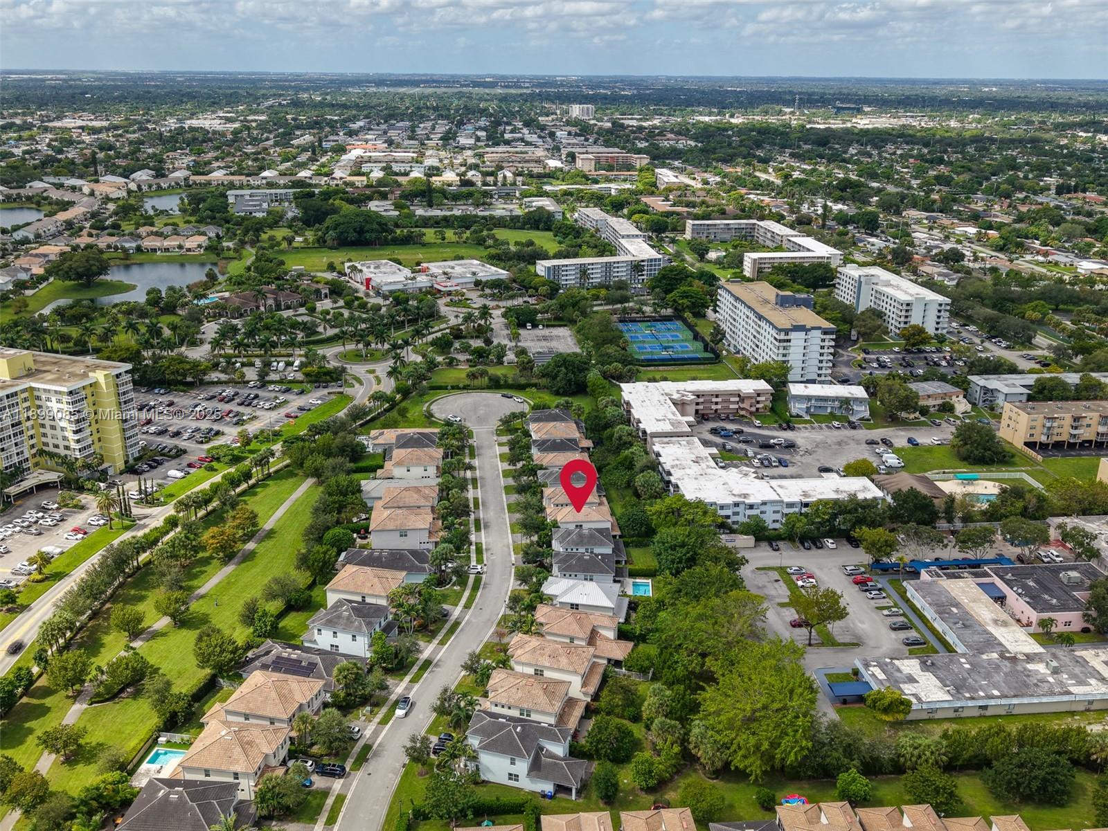 HILLCREST COUNTRY CLUB NO - Residential Lease