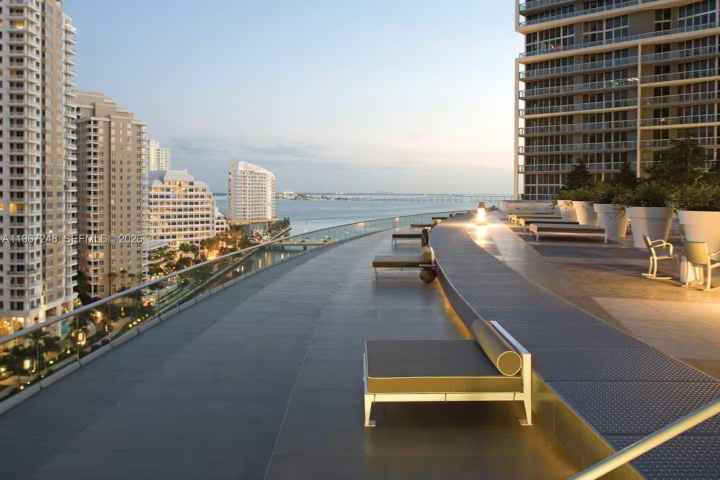 ICON BRICKELL NO TWO COND - Residential