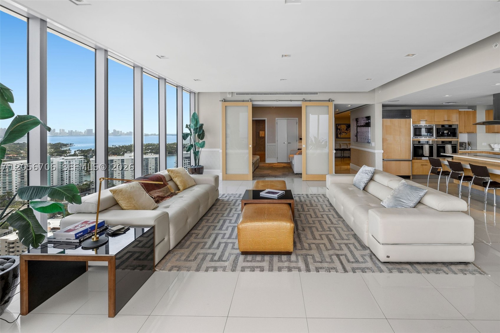 6899 Collins Ave 2708