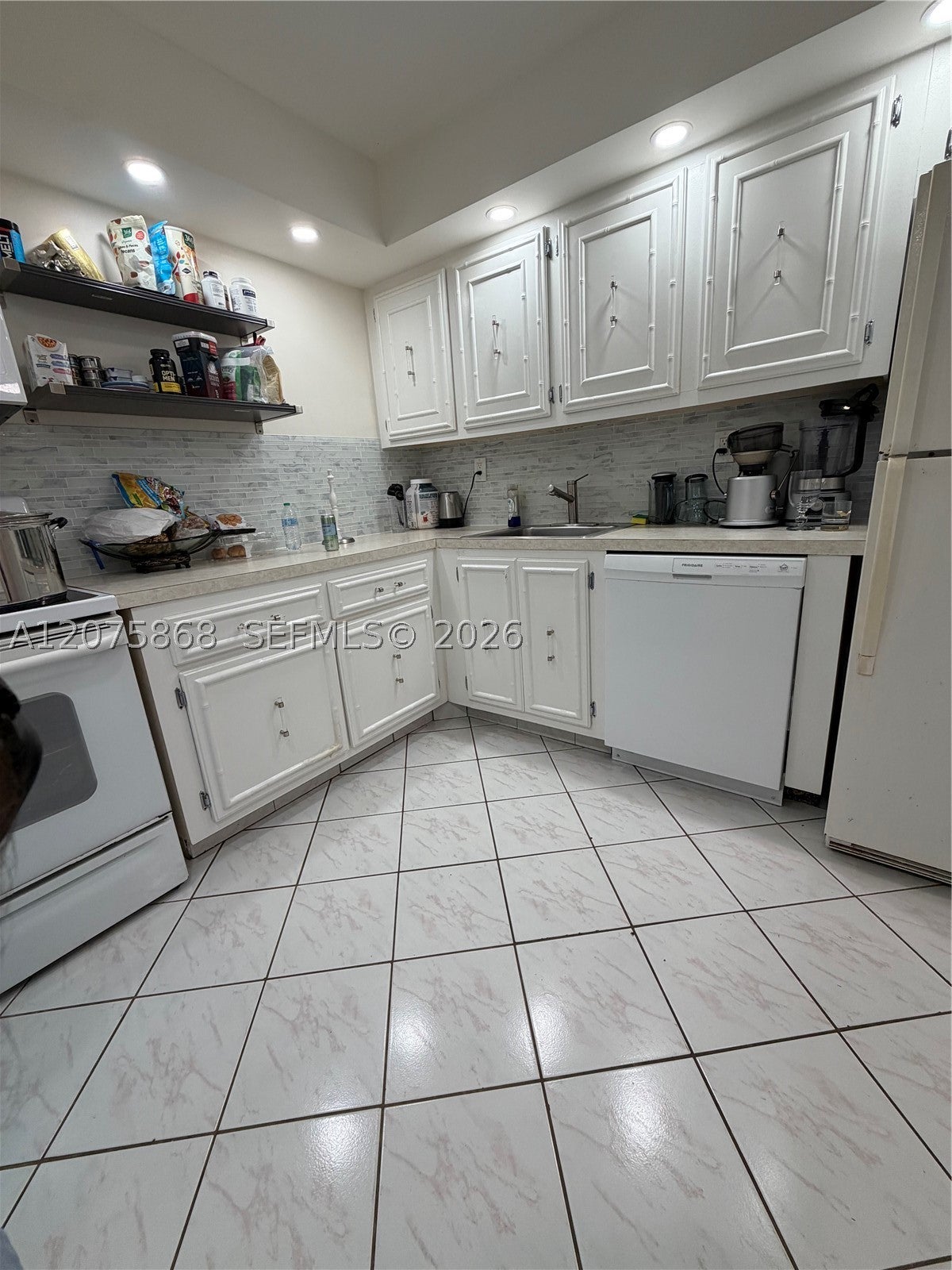 2000 Atlantic Shores Blvd 407