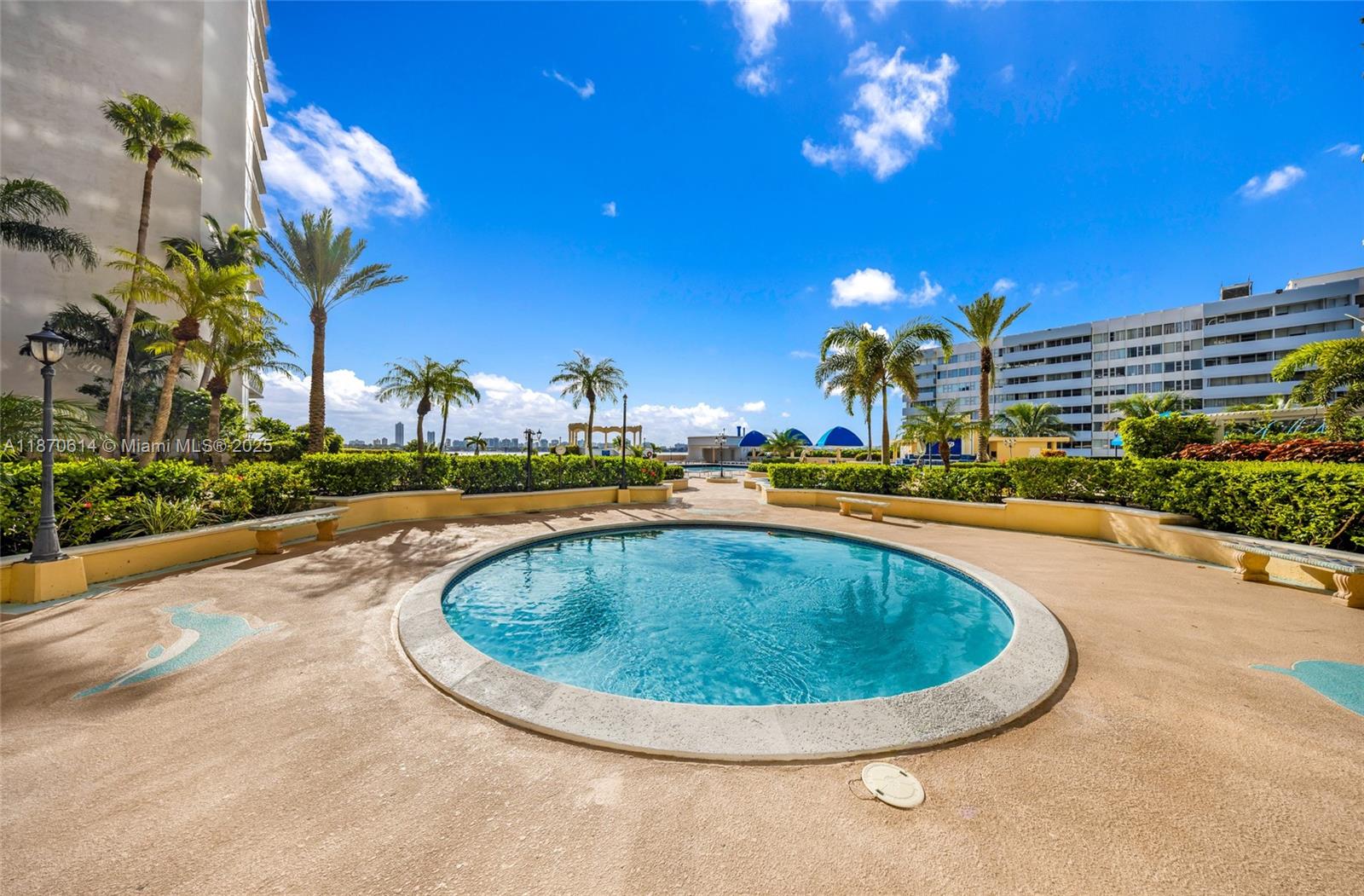 THE GRANDVIEW PALACE COND - Residential