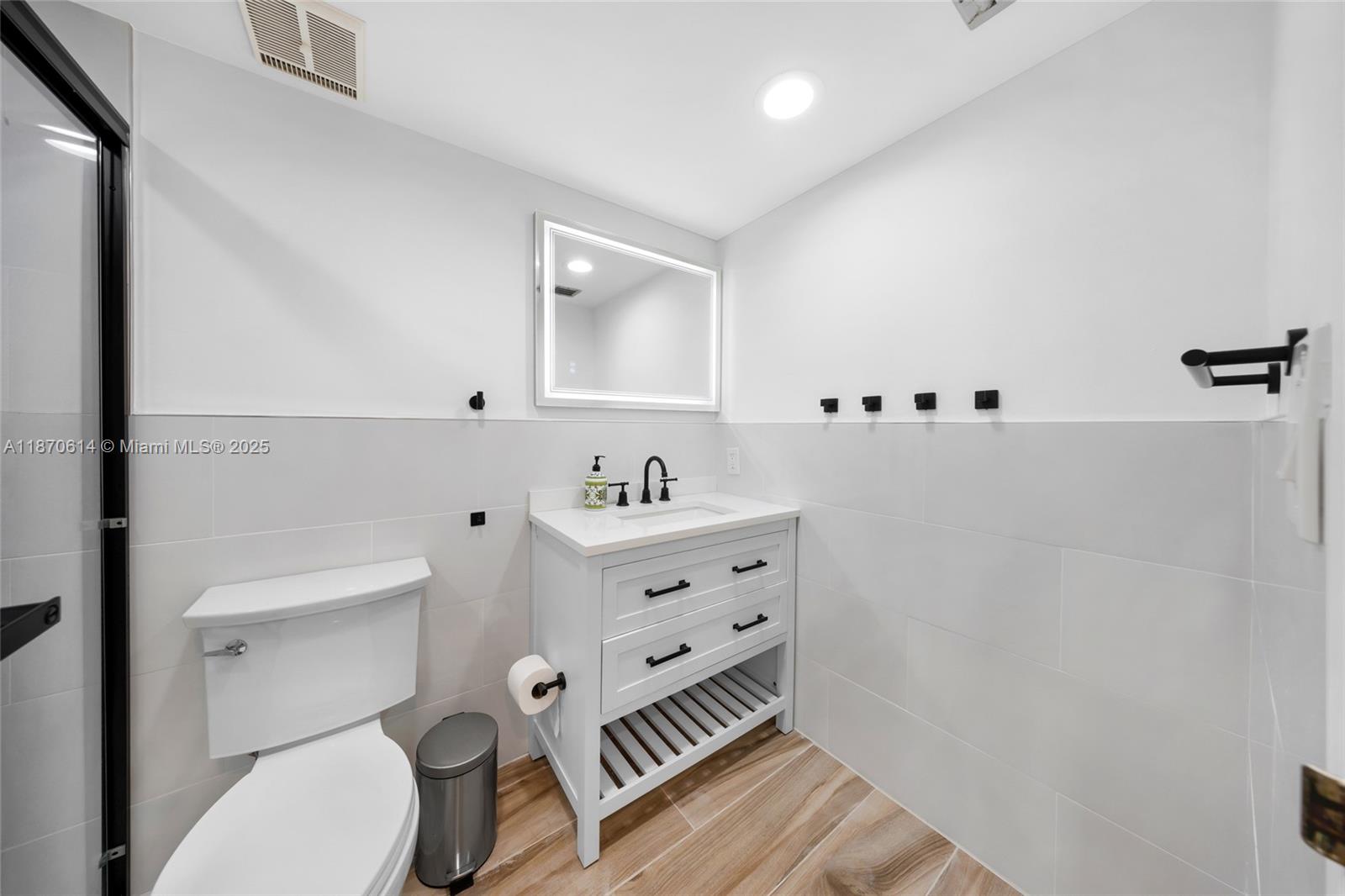 THE GRANDVIEW PALACE COND - Residential