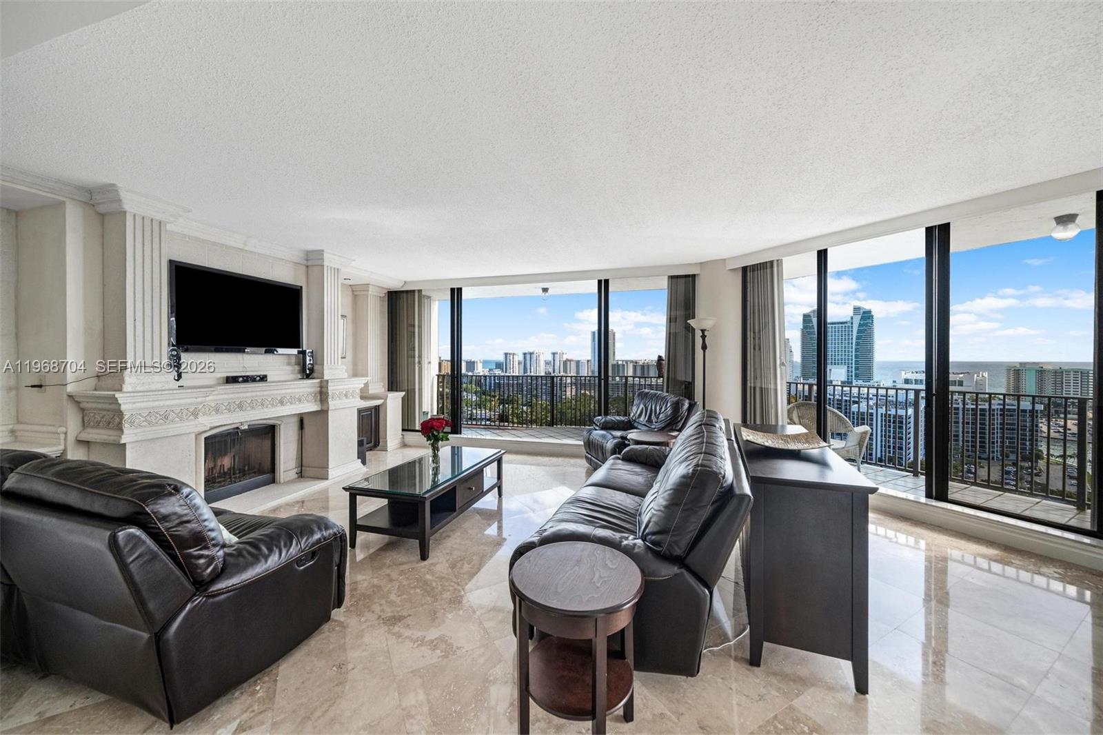 300 Three Islands Blvd PH4A