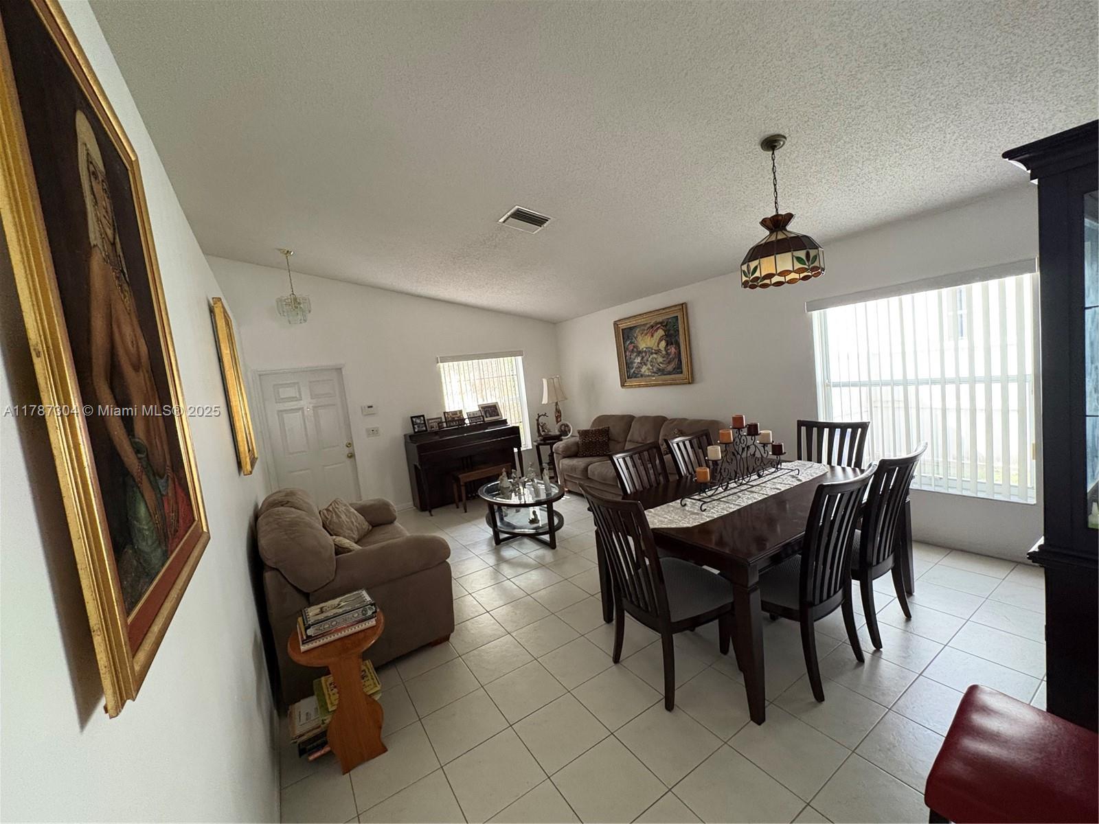 1142 NW 130th Ave