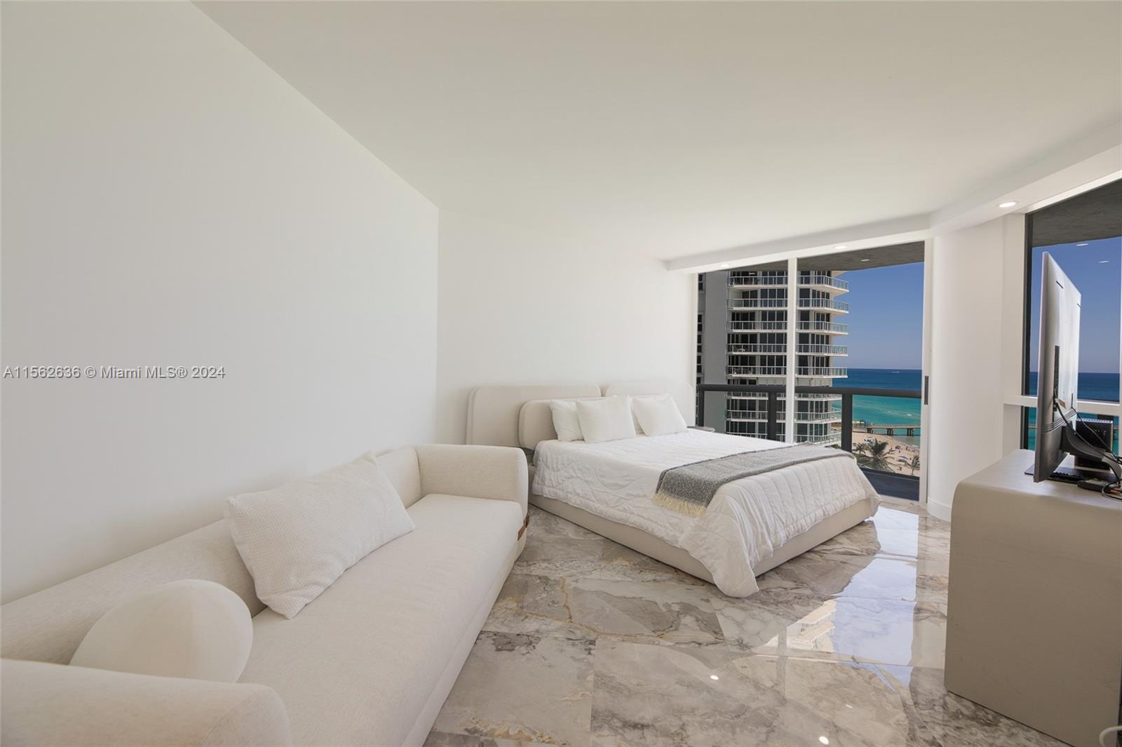 OCEANIA I CONDO - Residential