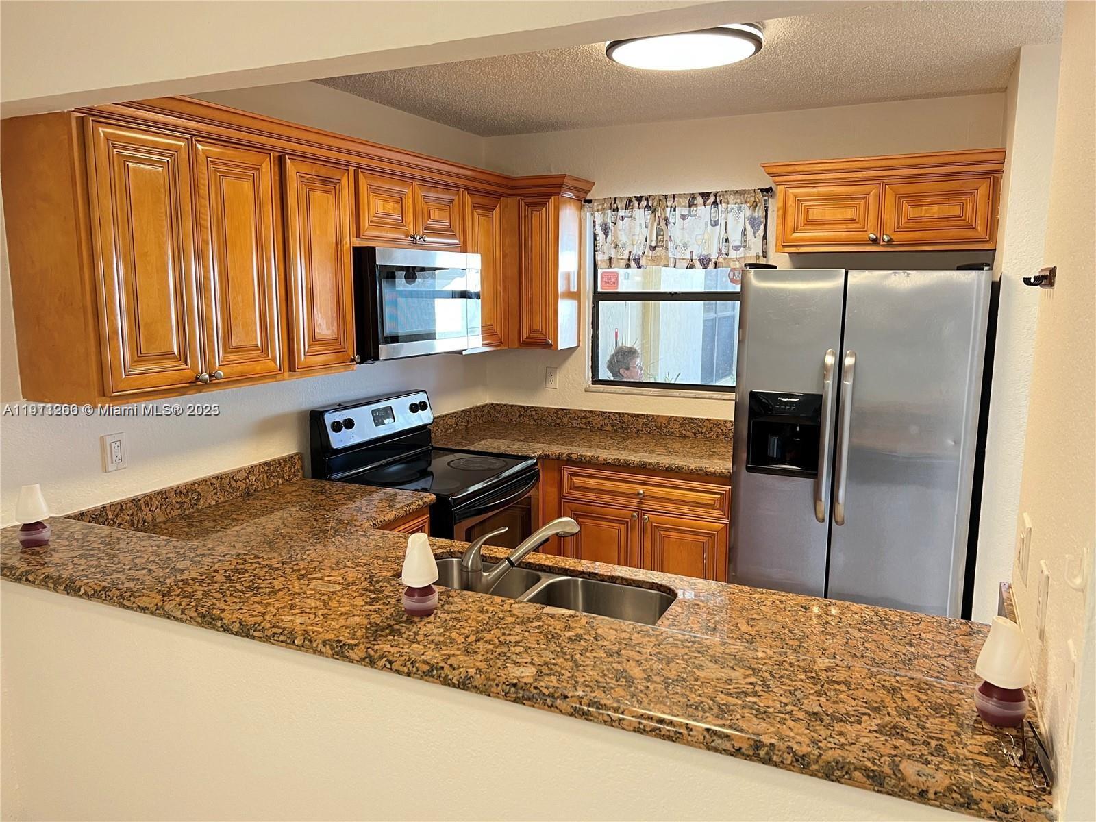 PALM BEACH PLACE CONDO - Residential Lease