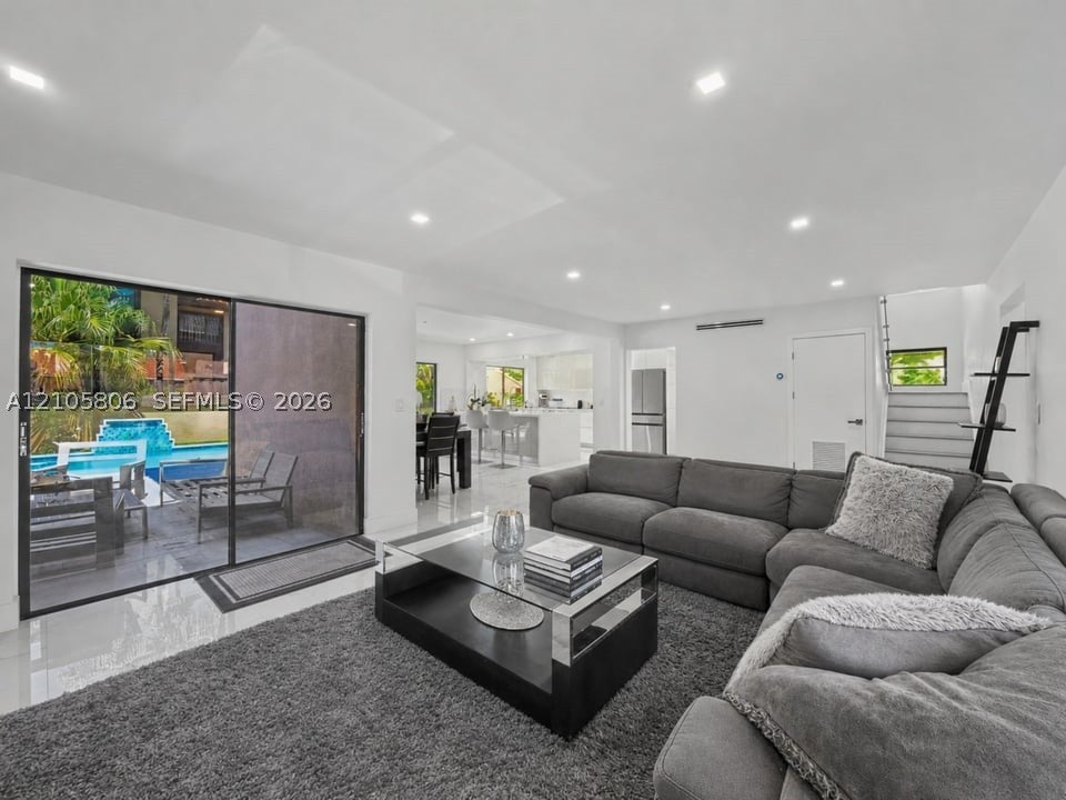 20409 NE 10th Ct Rd