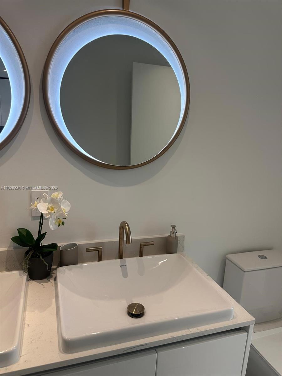 RHODES AMD NEW BISC - Residential