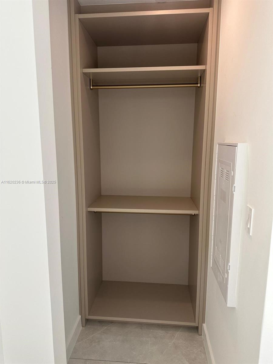 RHODES AMD NEW BISC - Residential