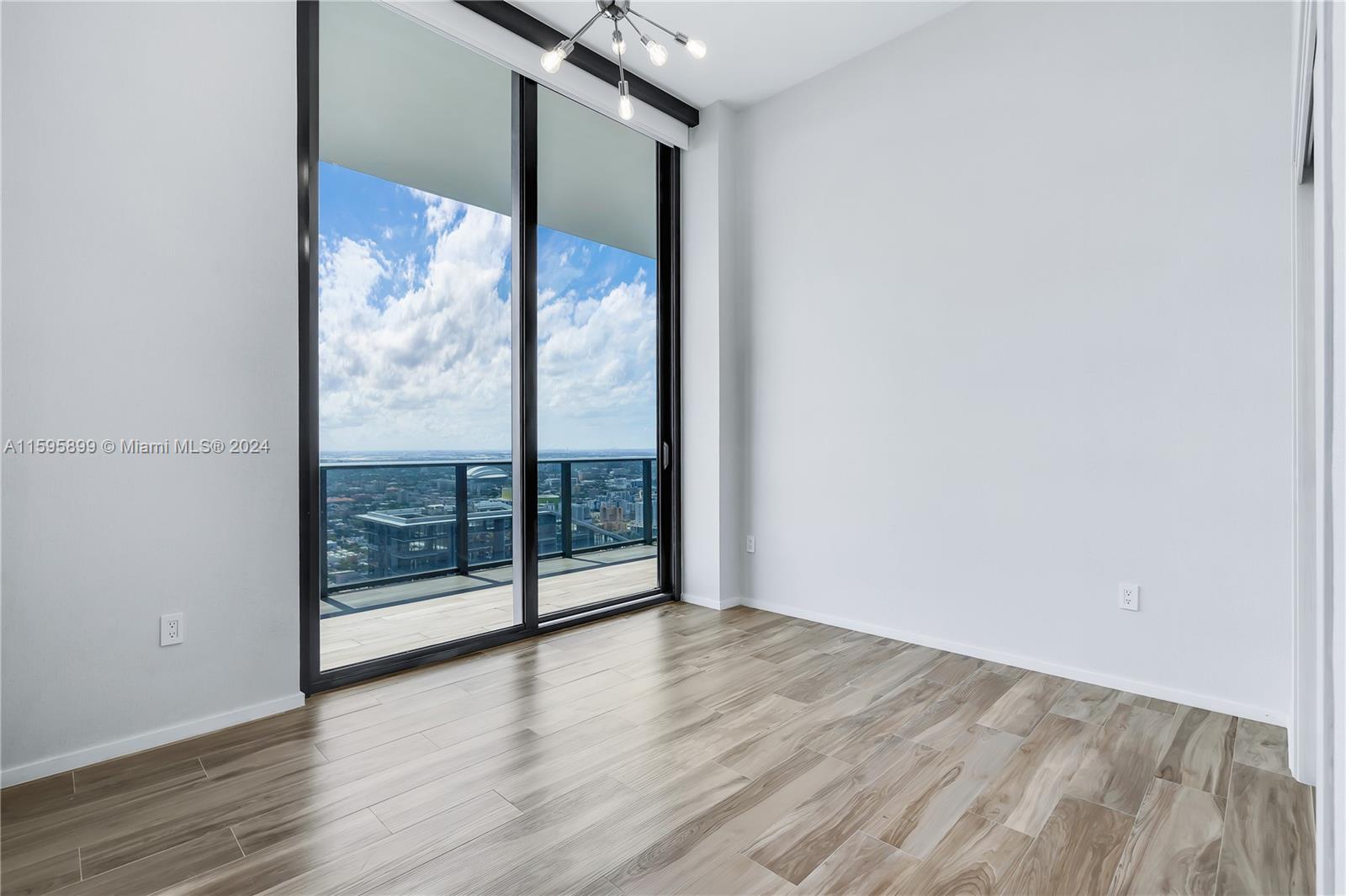 801 SMA RESIDENCES CONDO - Residential