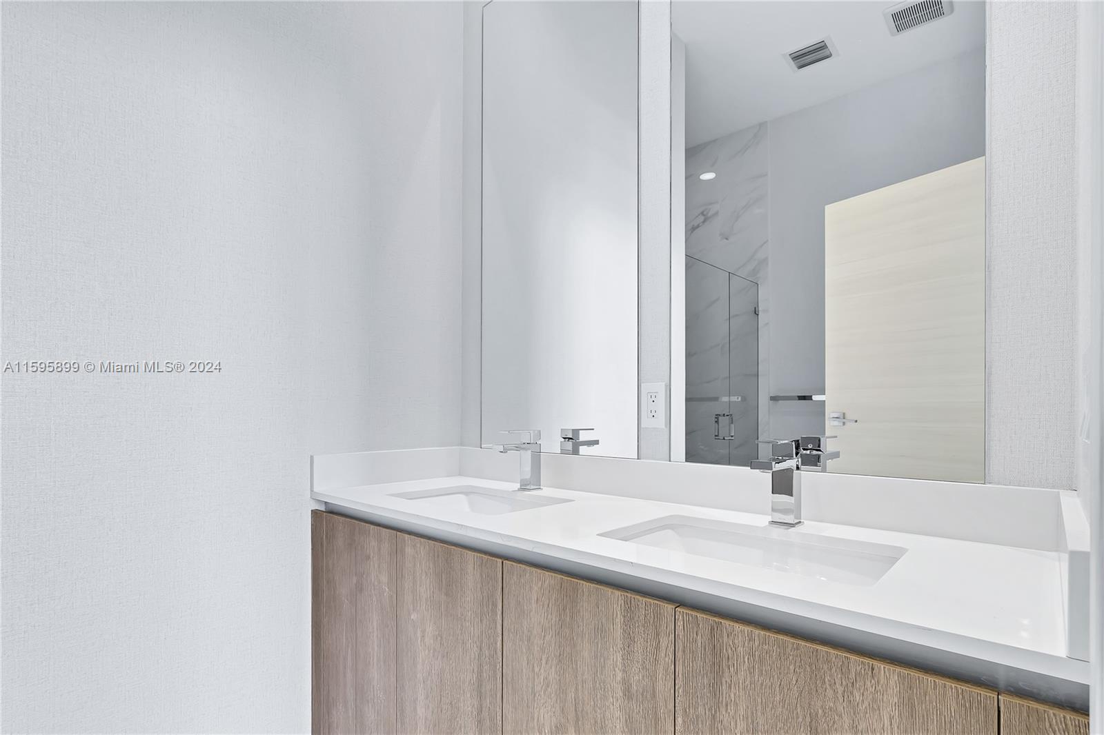 801 SMA RESIDENCES CONDO - Residential