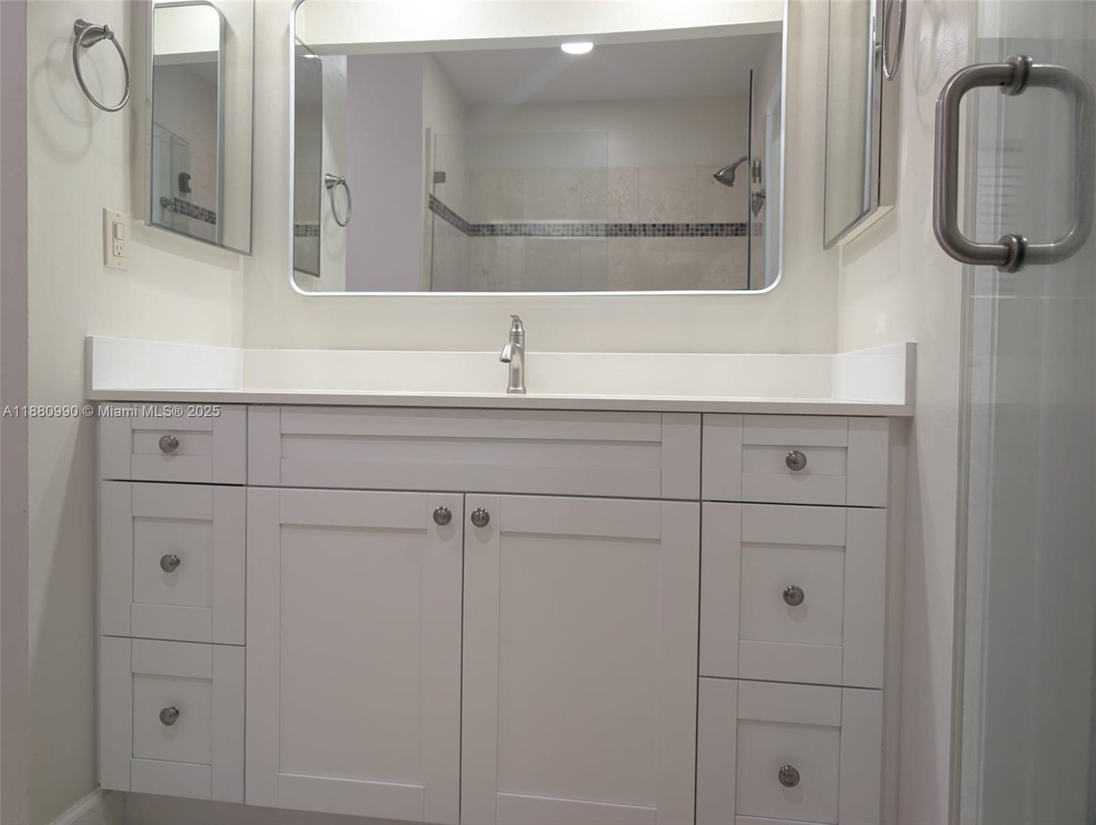 MIAMI LAKES - LAKE SANDRA - Residential Lease