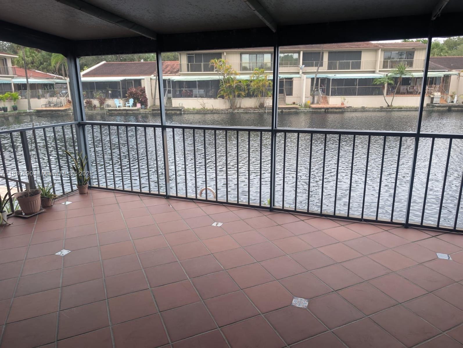 MIAMI LAKES - LAKE SANDRA - Residential Lease