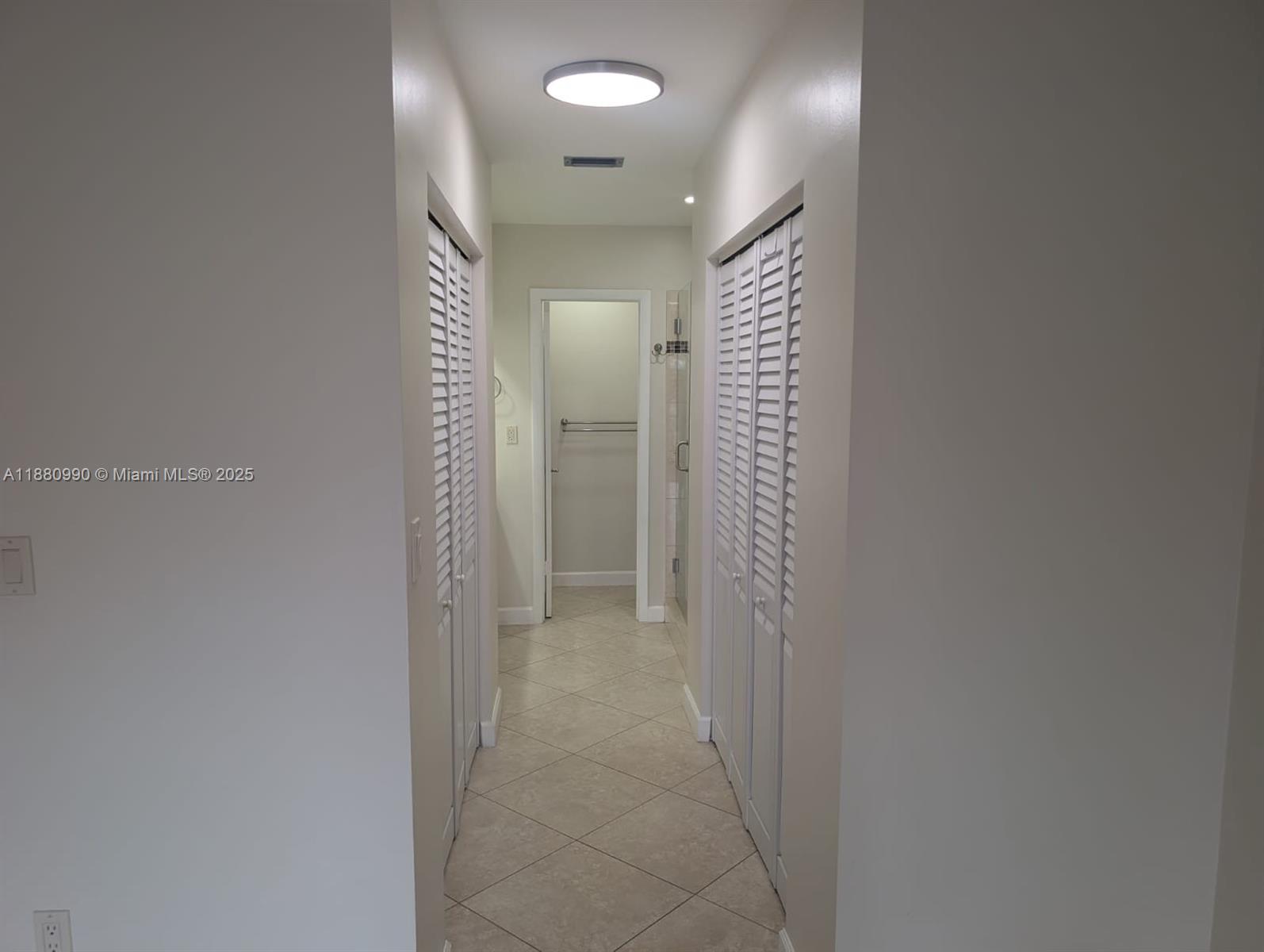 MIAMI LAKES - LAKE SANDRA - Residential Lease