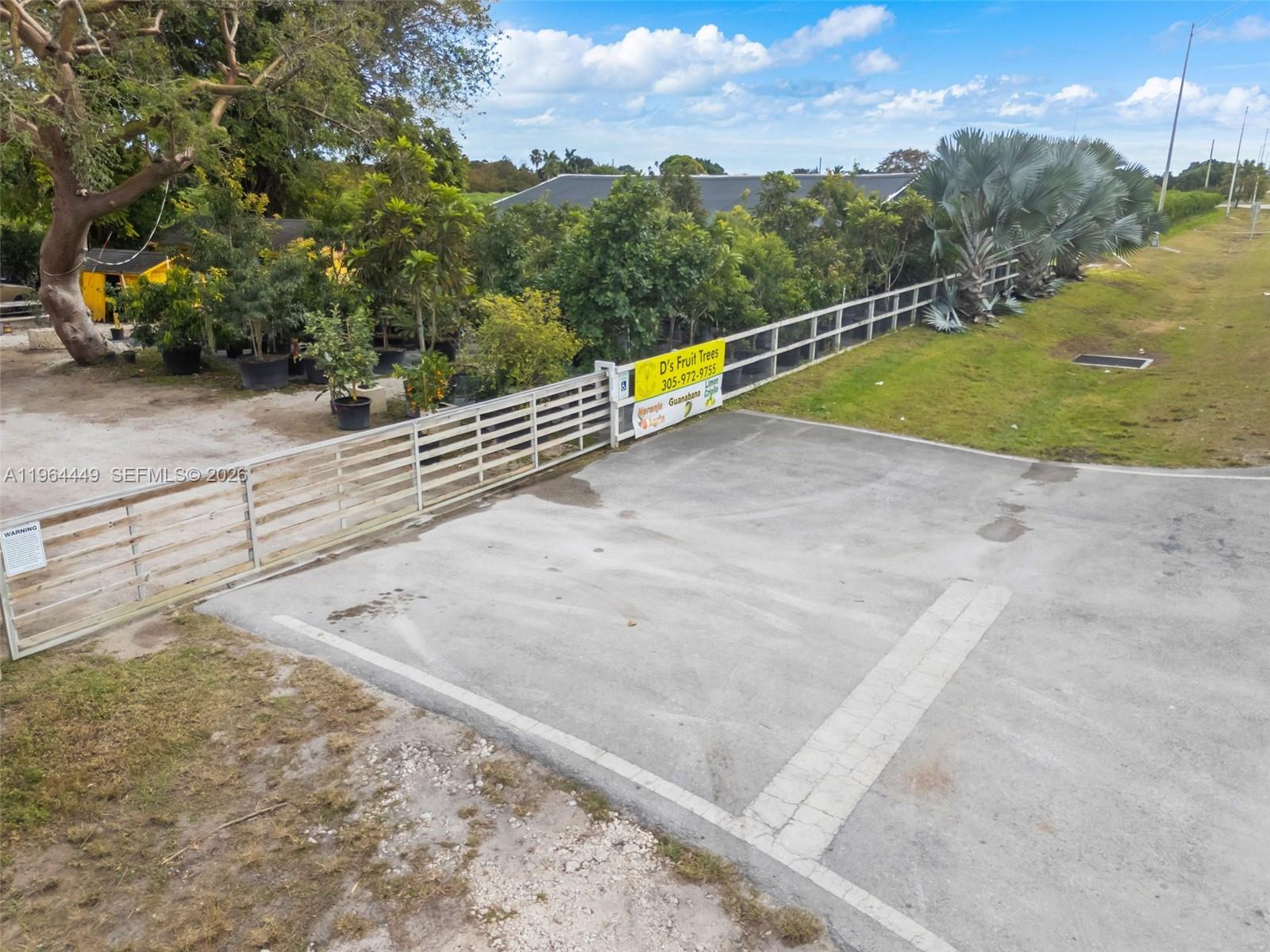 REDLAND BUILDABLE LAND - Land