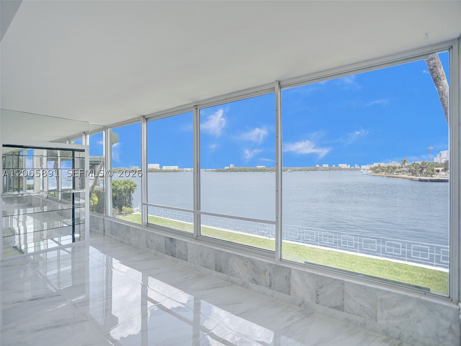286 Bal Bay Dr 2B