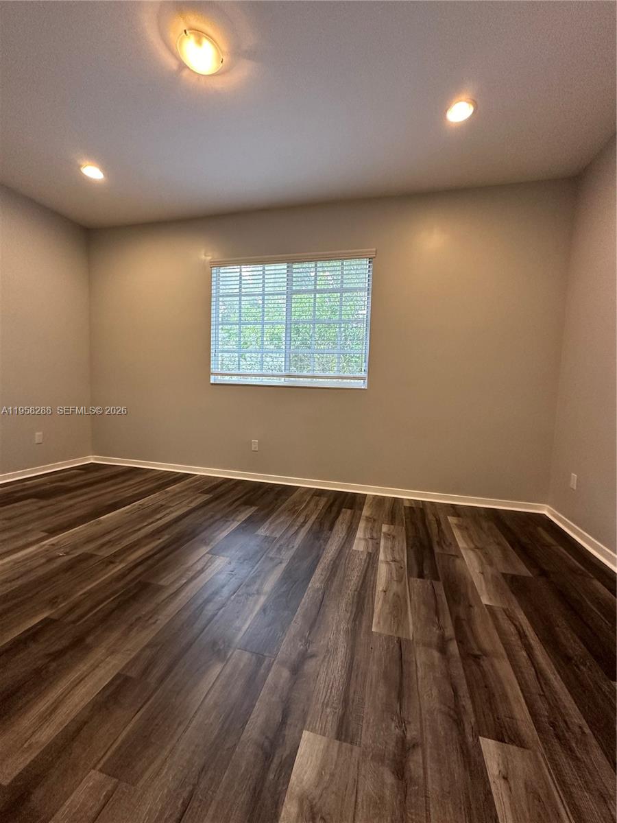 Calabria Residences - Residential Lease