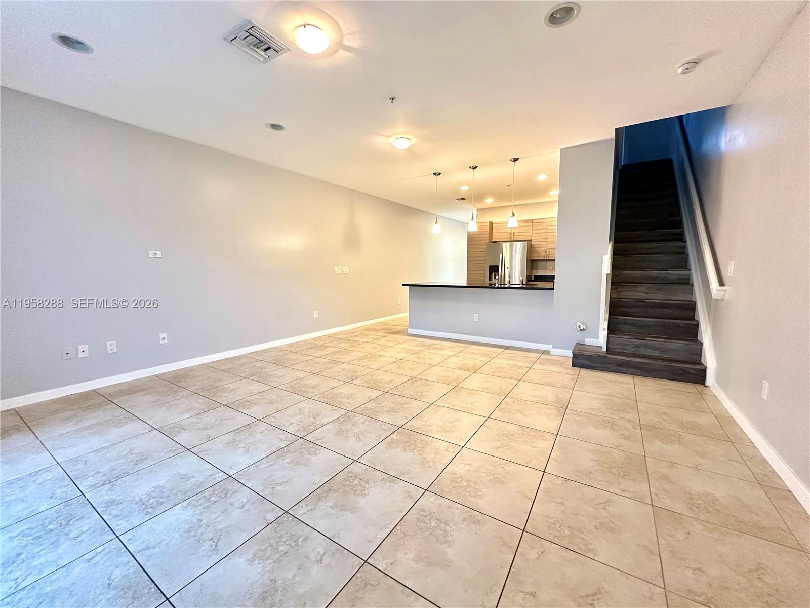 Calabria Residences - Residential Lease