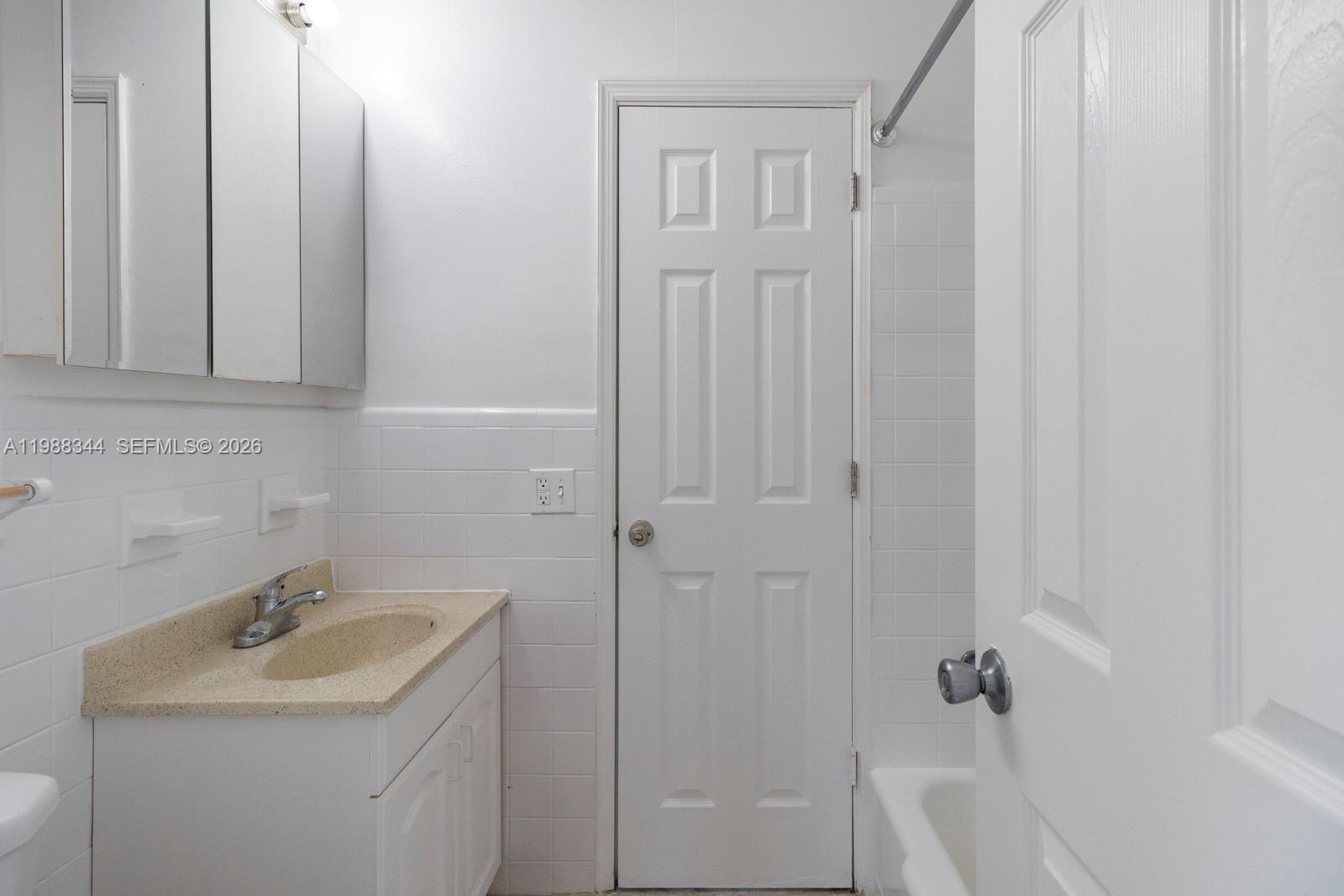 HARBOUR HEIGHTS ADD - Residential Lease