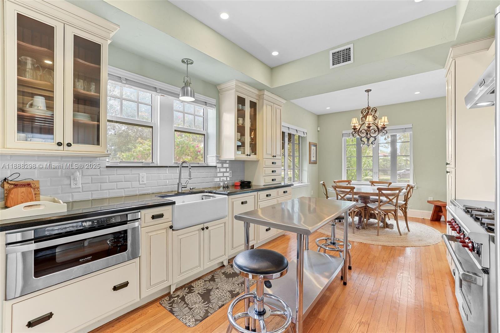 MIAMI SHORES SEC 8 REV - Residential